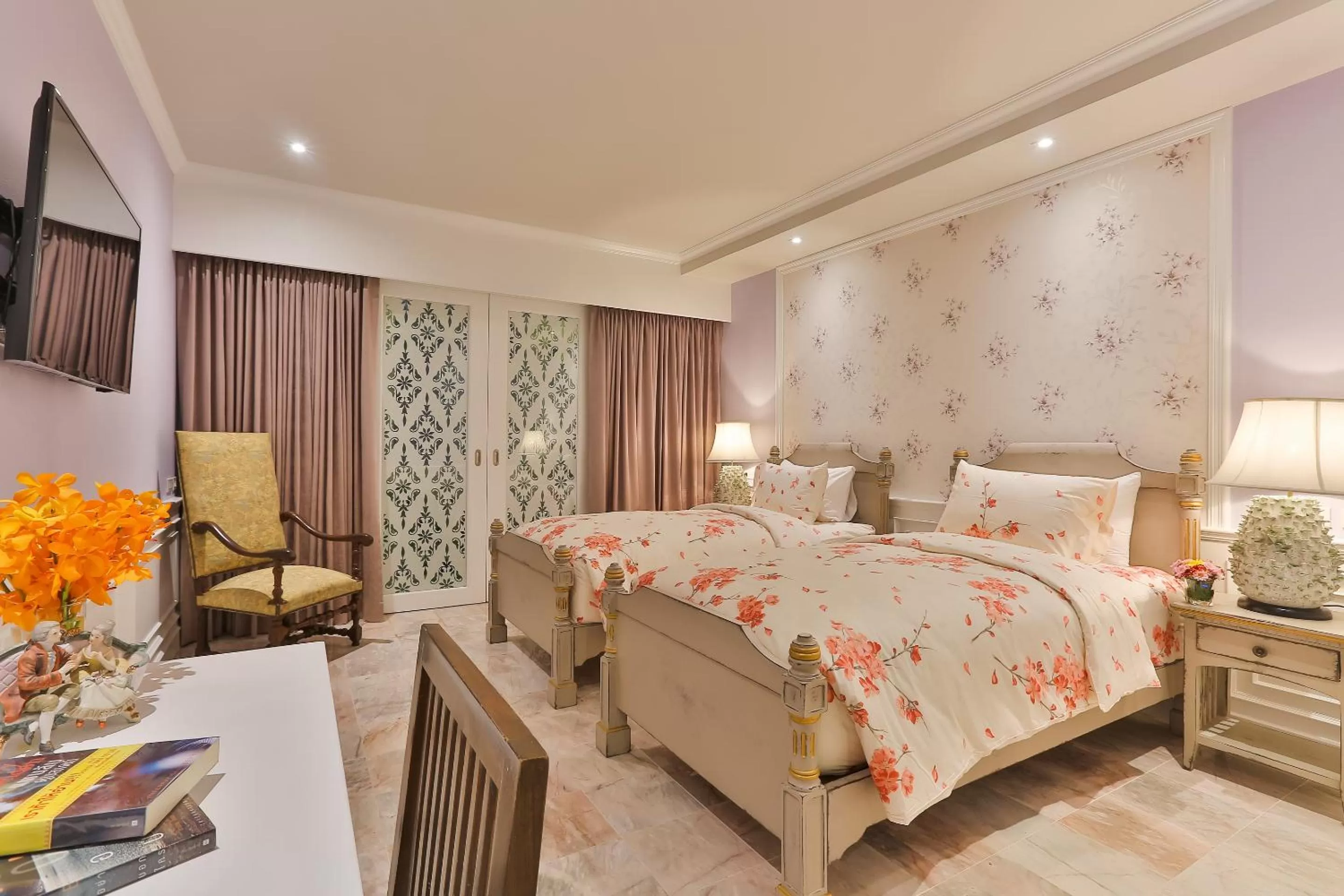 Bed in At Pingnakorn Riverside