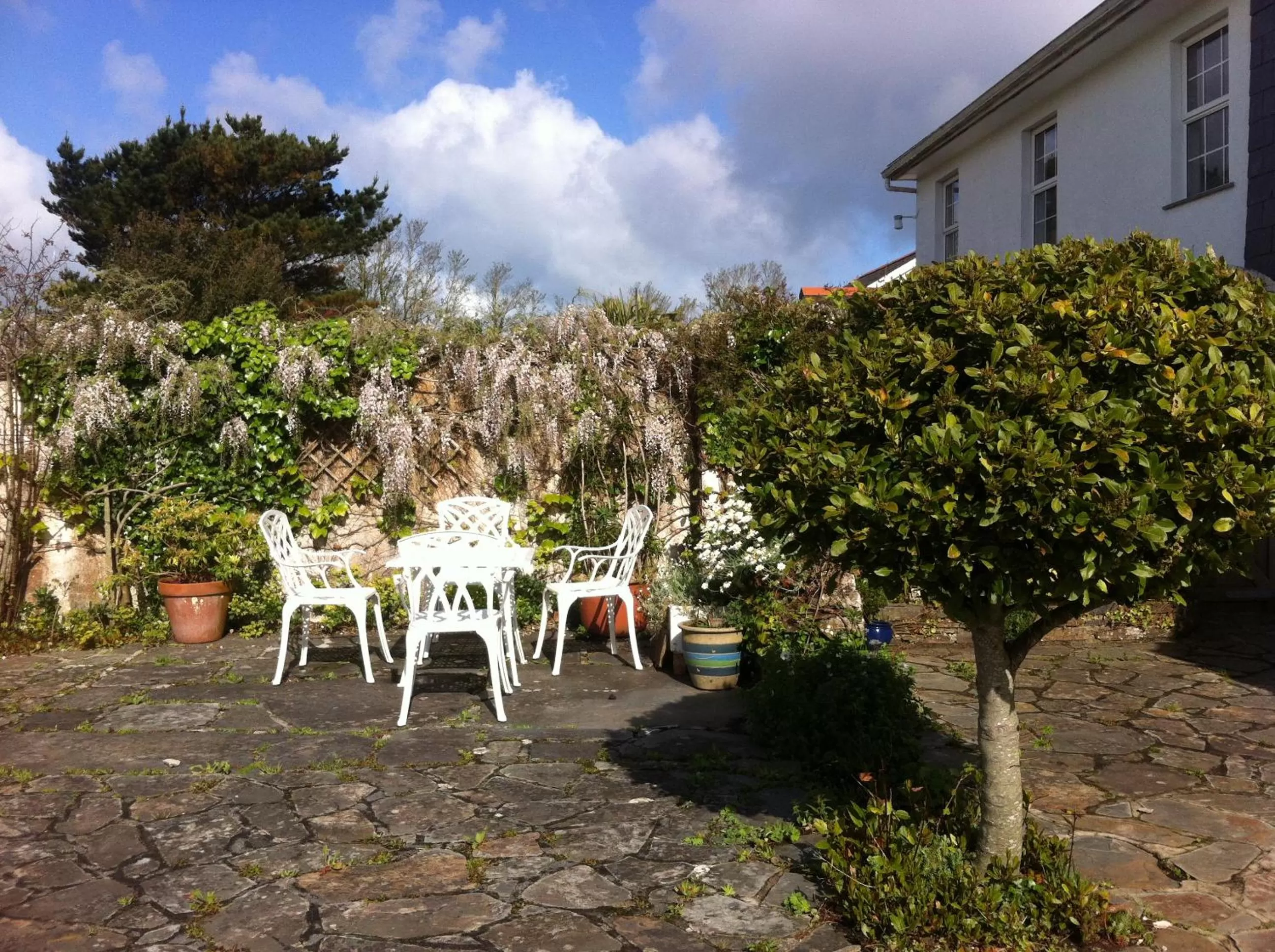 Property building in Treweens