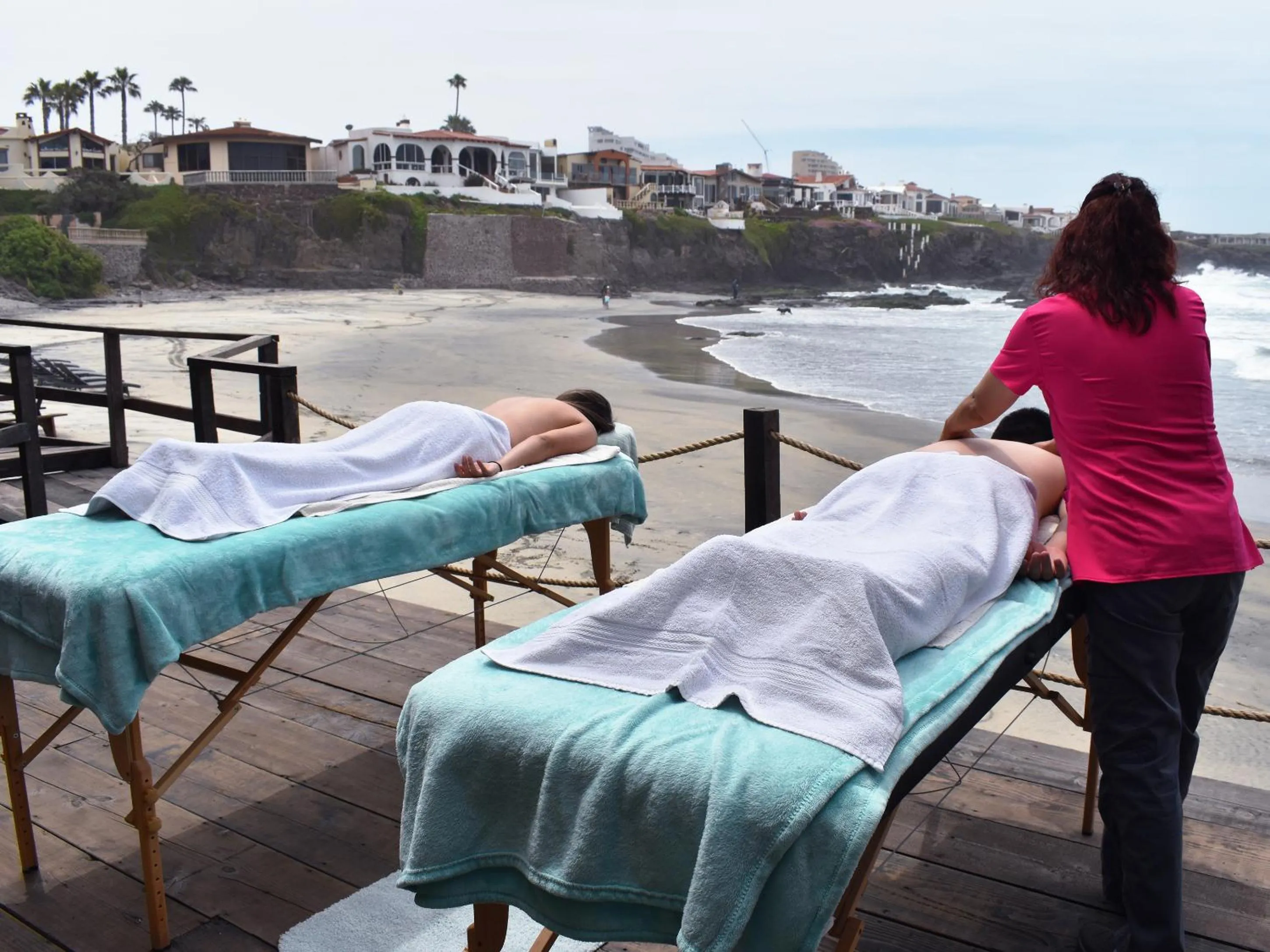 Massage in Castillos Del Mar