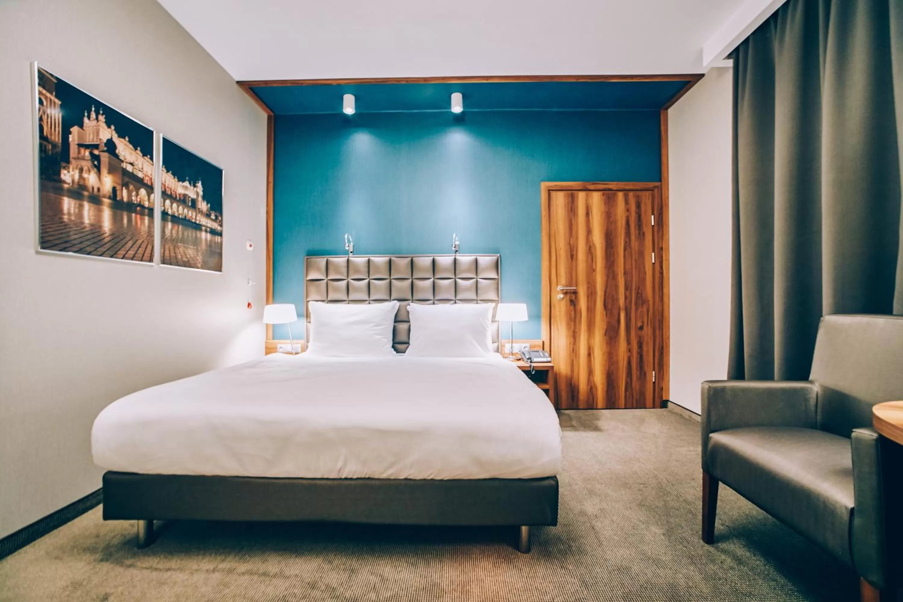 Bed in Holiday Inn Krakow City Centre by IHG