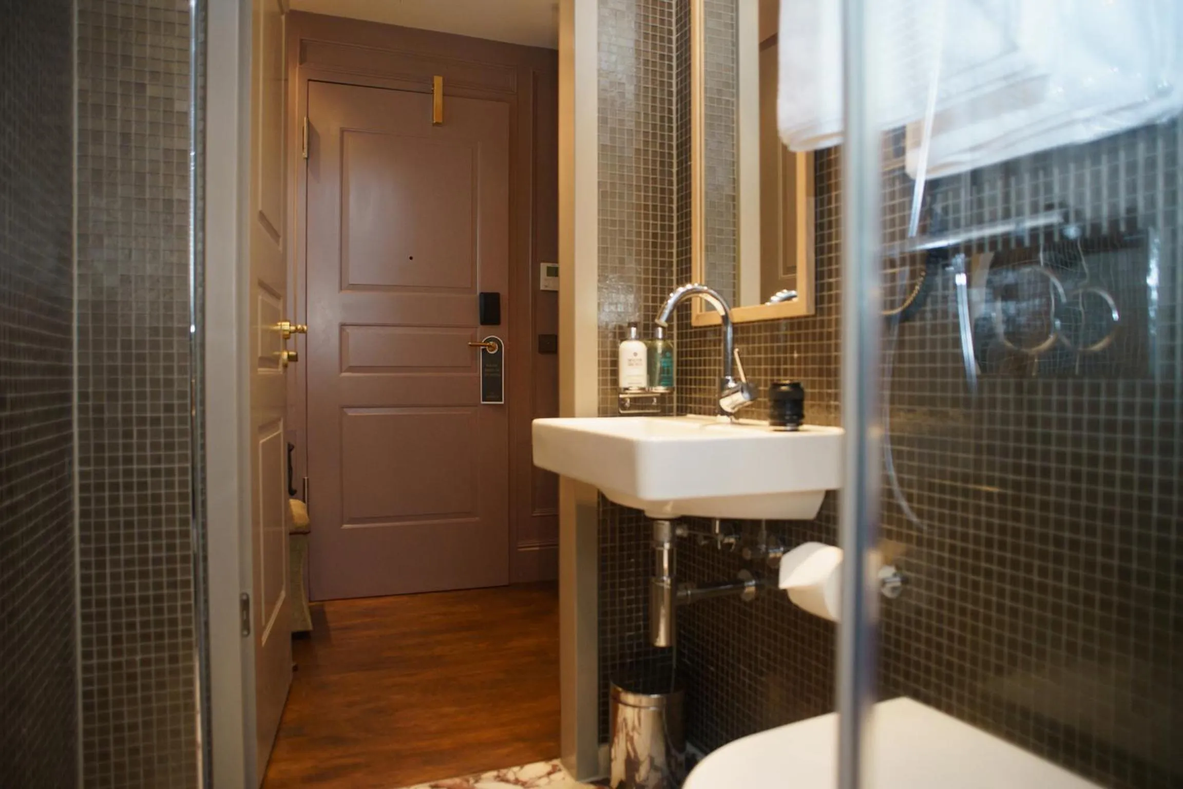 Bathroom in Mimi's Hotel Soho