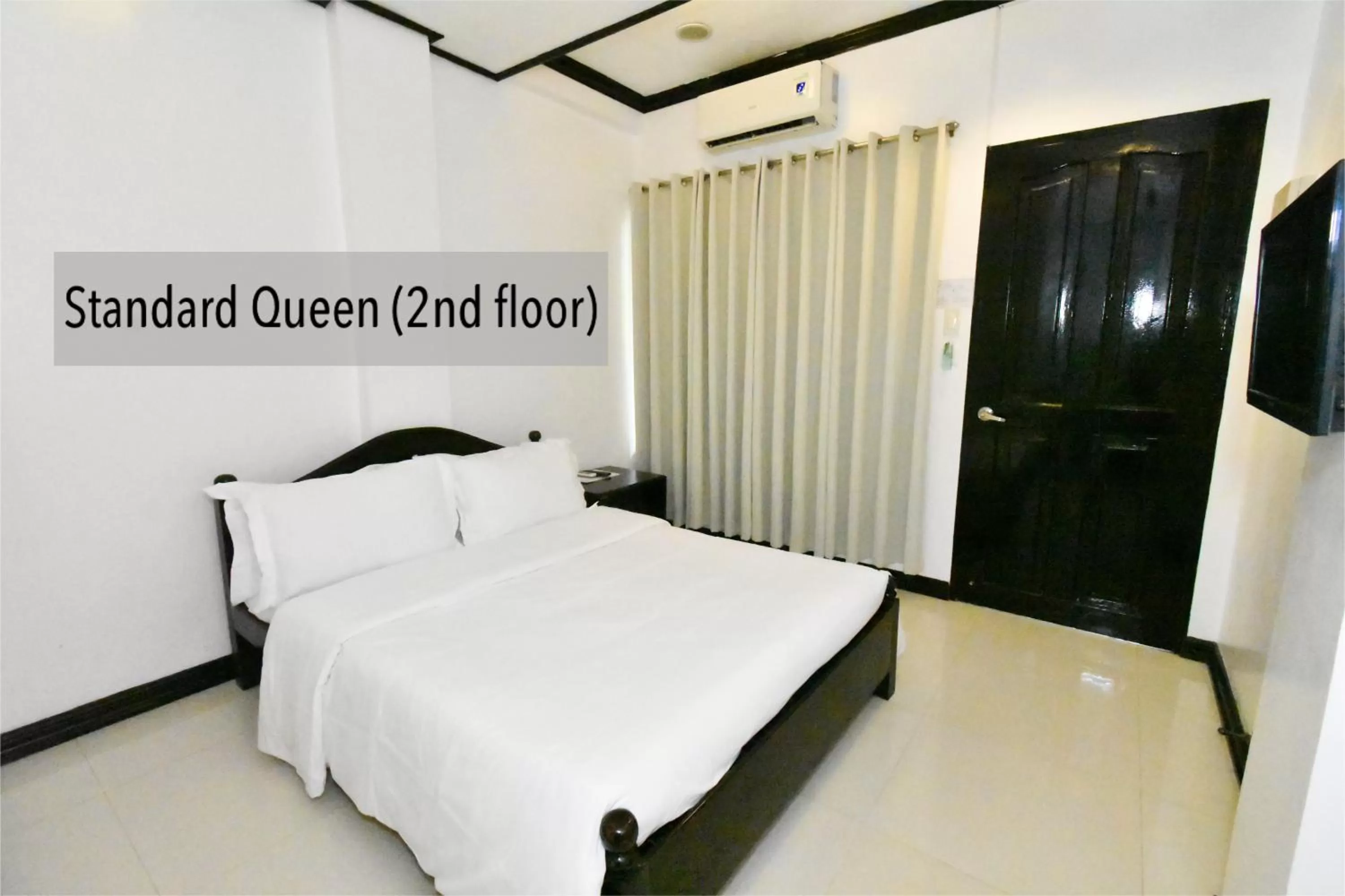 Double Room in Swiftlets Inn