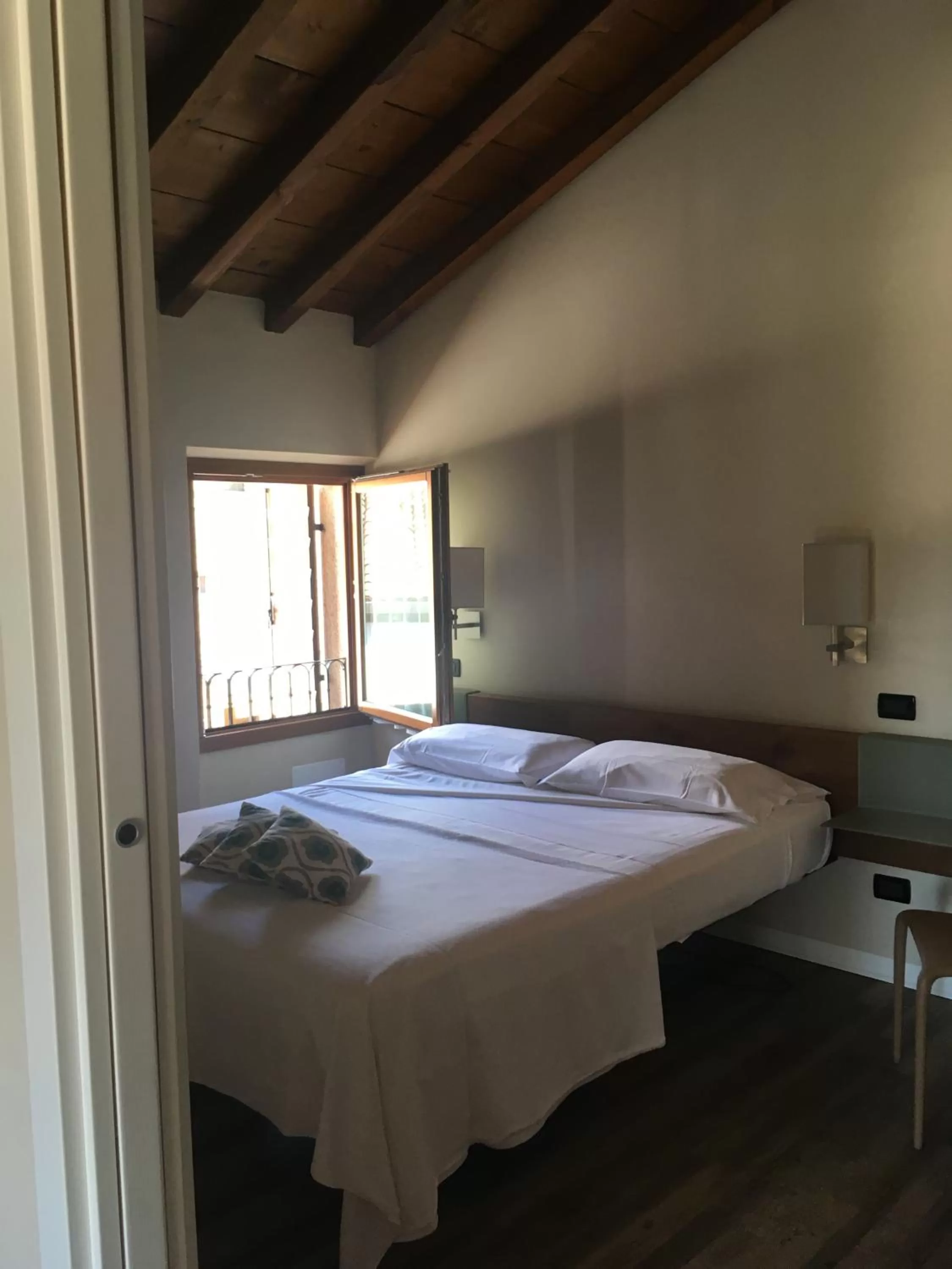 One-Bedroom Apartment in Corte San Luca Apartments