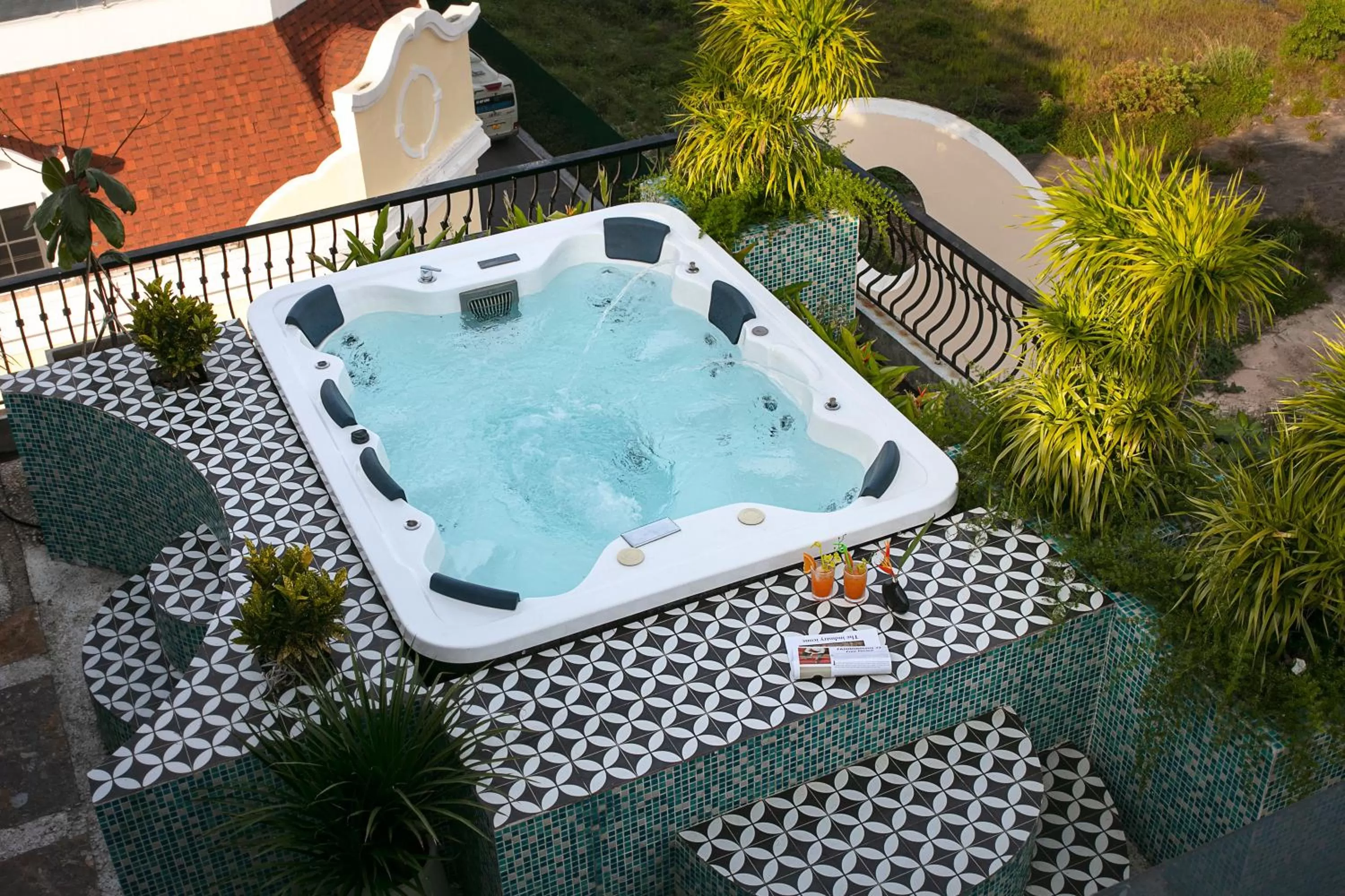 Bath in The Secret HaLong