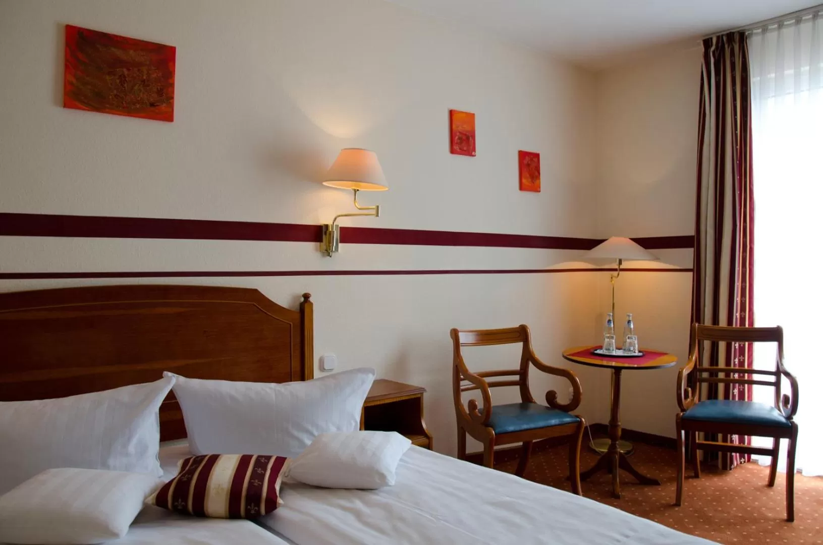 Bed in Mercure Hotel Plaza Magdeburg