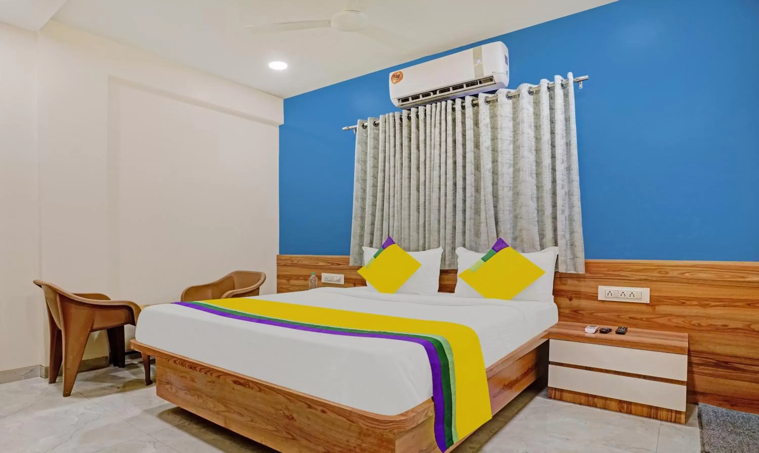 Itsy By Treebo - Radhika Ex Itsy By Treebo - Radhika Ex