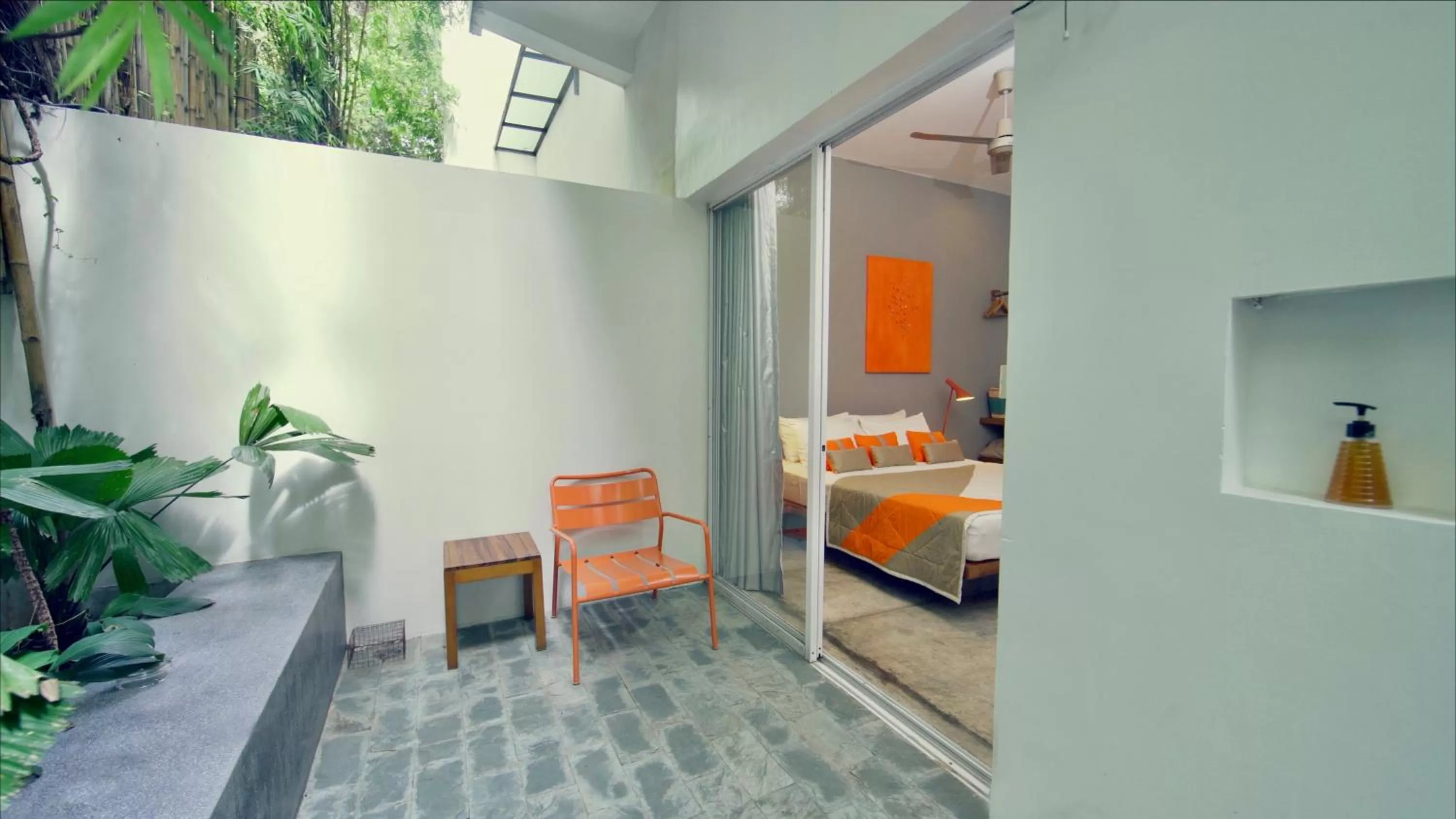 Balcony/Terrace, Bed in Rambutan Resort – Phnom Penh