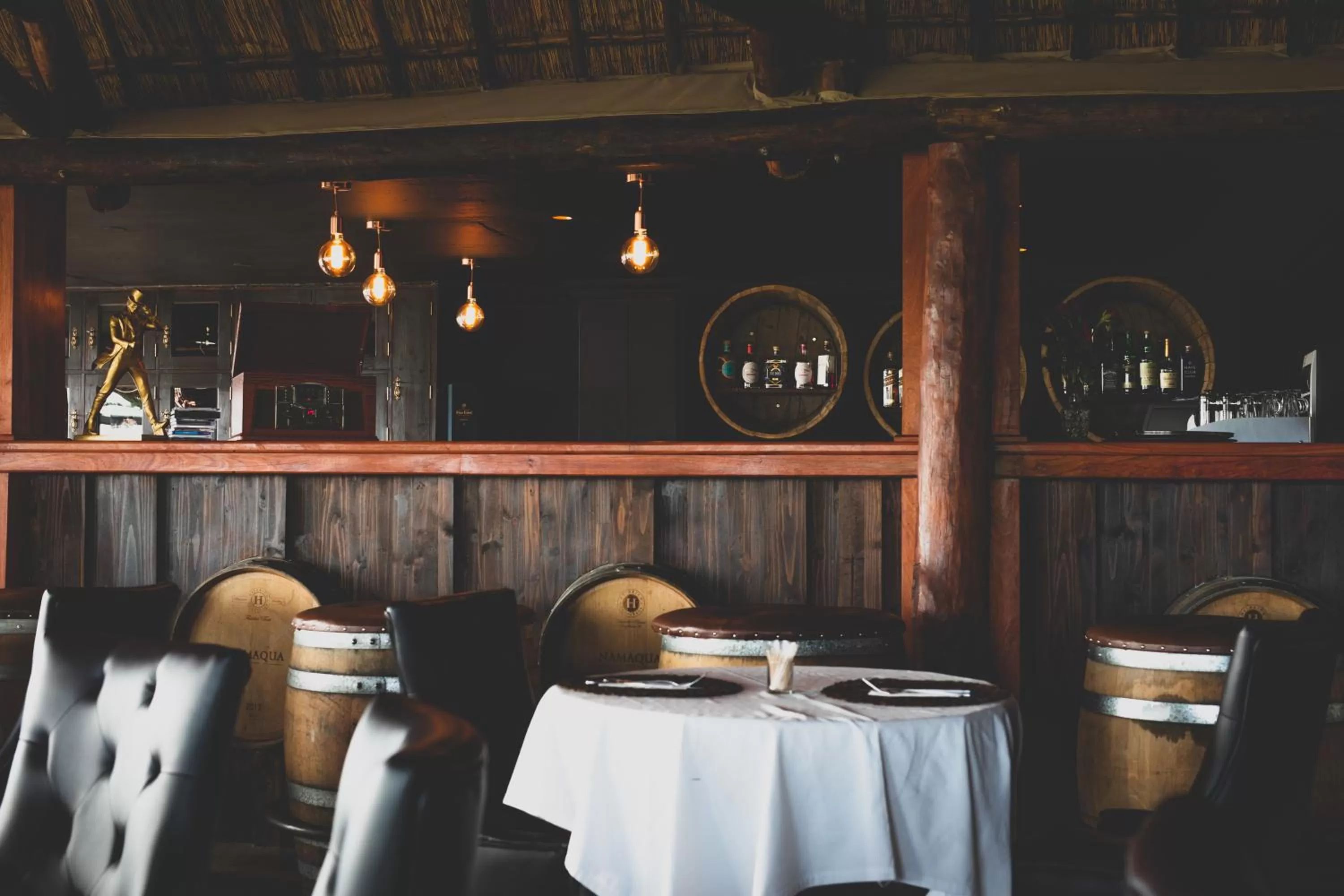 Restaurant/places to eat in Iris Boutique Hotel