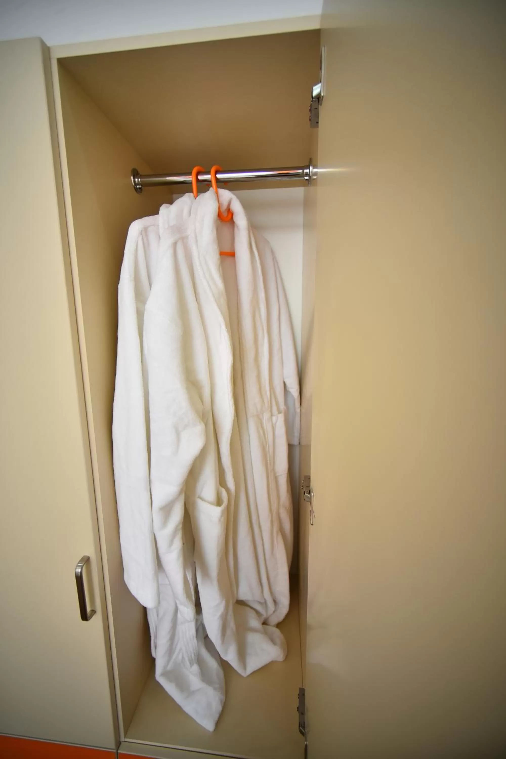 Bathroom in Orange Home Hotel