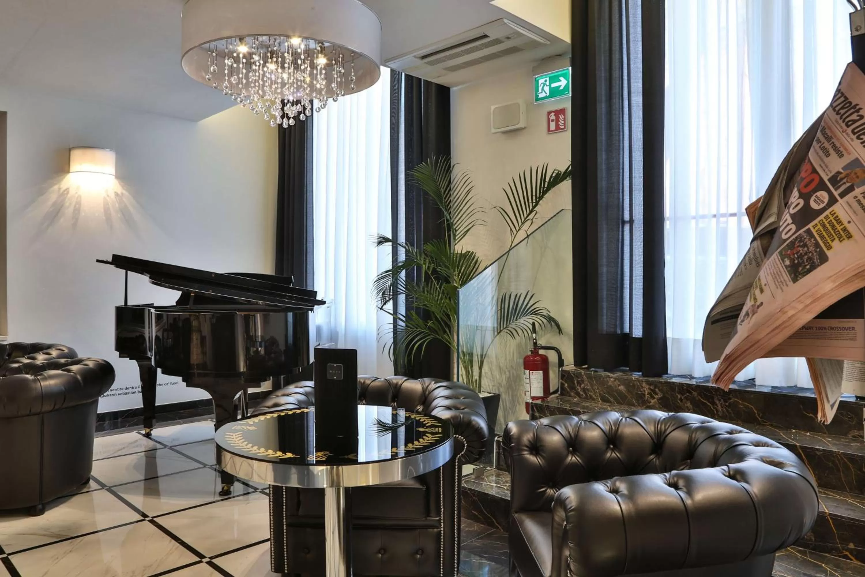 Lobby or reception in Best Western Premier Milano Palace Hotel