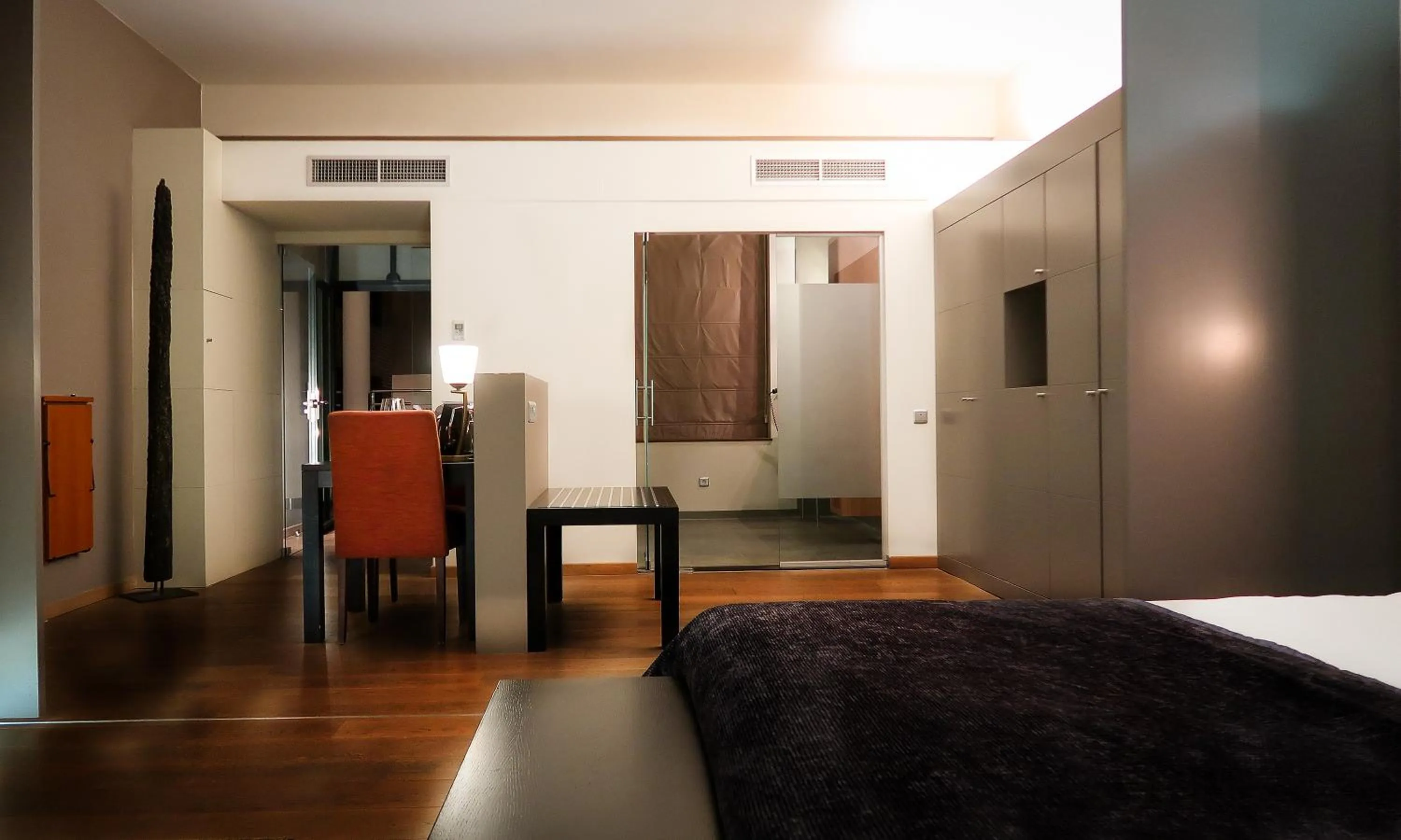 Bedroom in Hotel Van Eyck