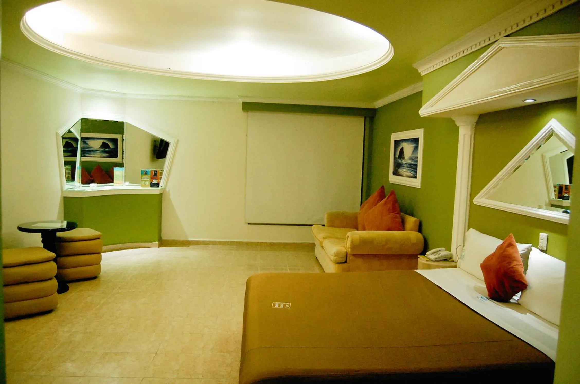 Photo of the whole room, Bed in Hotel Porto Novo