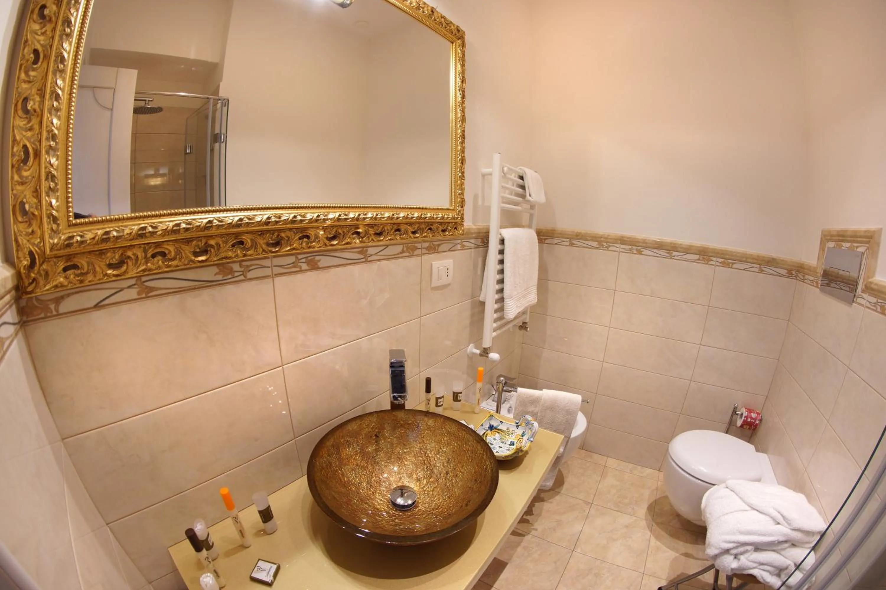 Bathroom in B&B Palazzo del Teatro