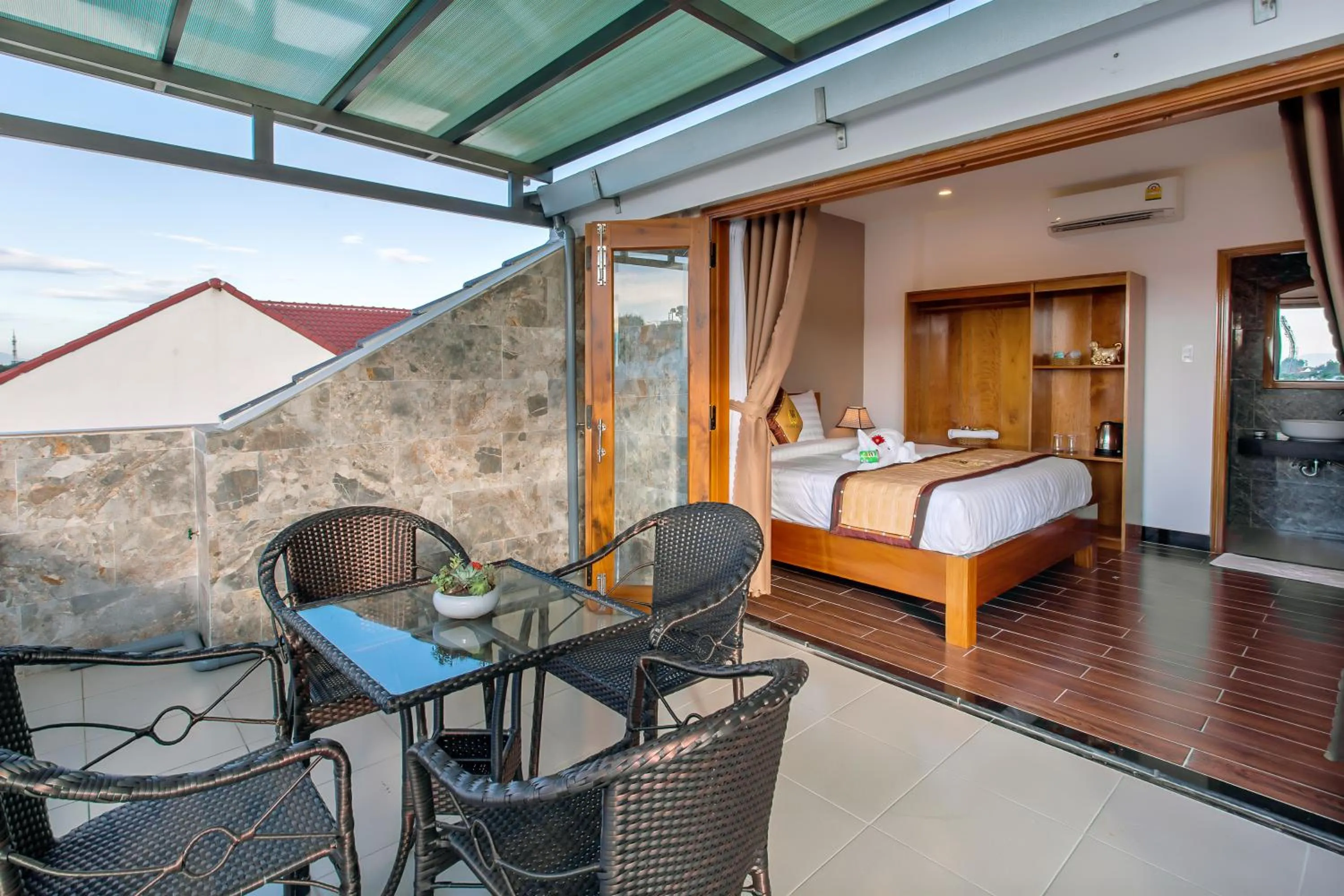 Balcony/Terrace, Bed in Hoi An Vi Khoa Villa