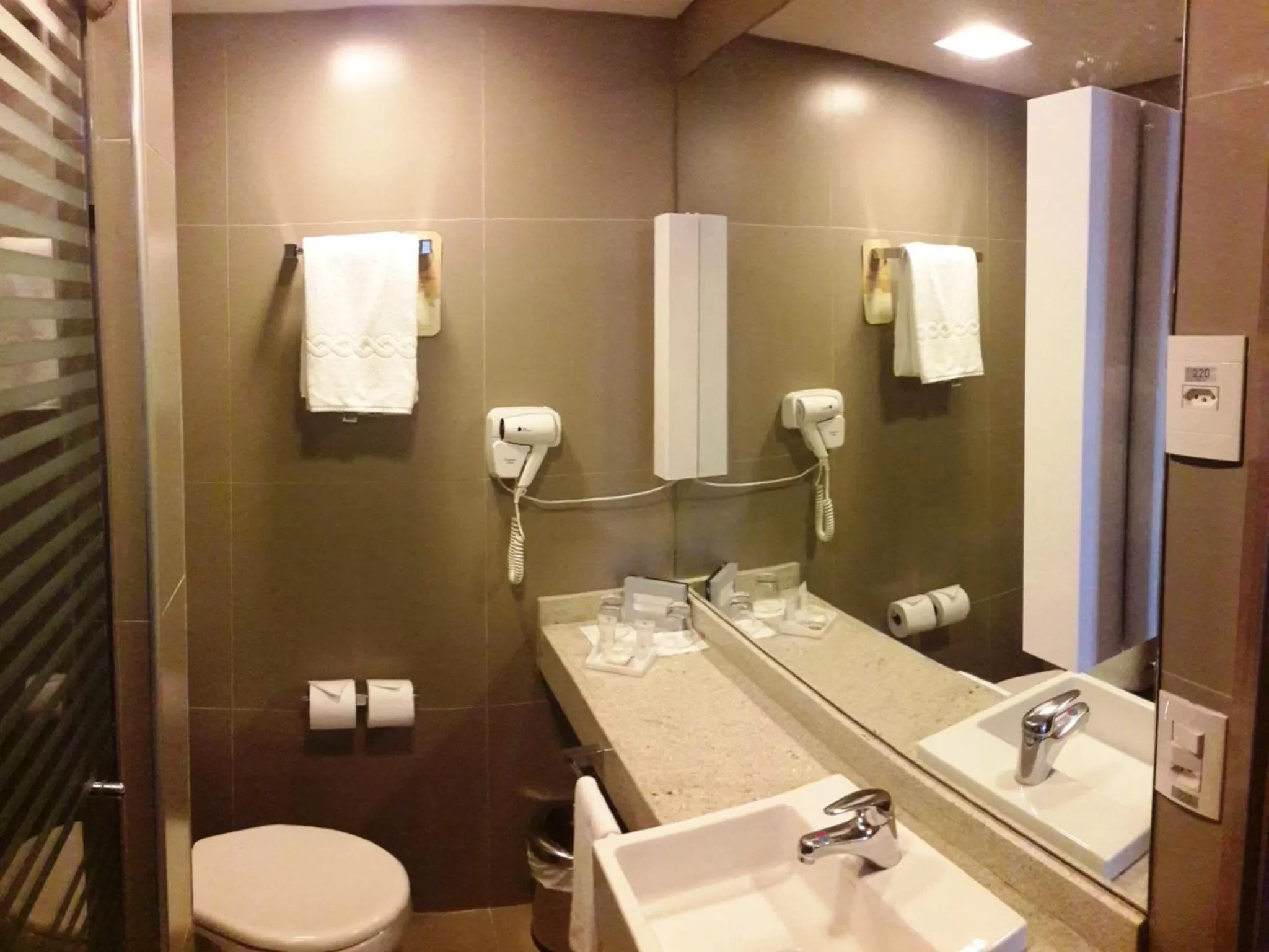 Bathroom in Novotel Manaus
