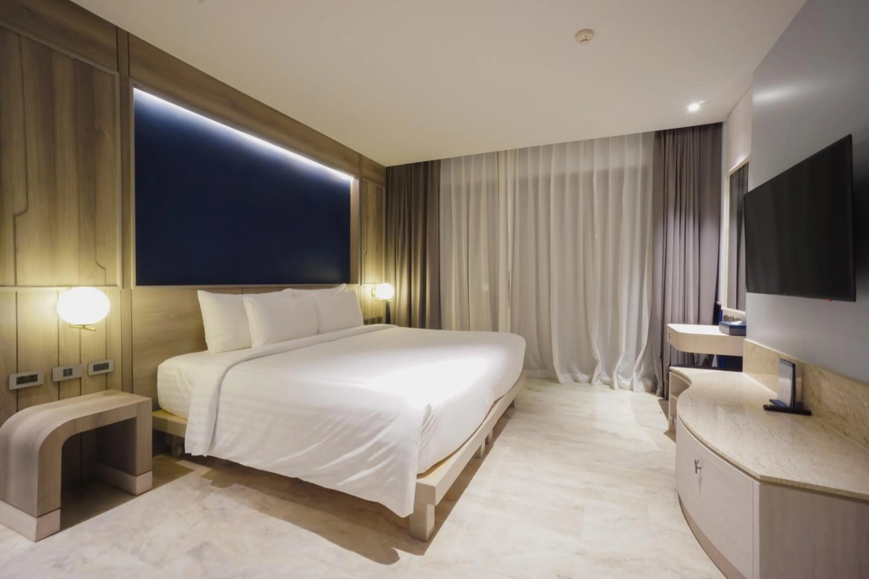 Bedroom, Bed in Seabed Grand Hotel Phuket - SHA Extra Plus