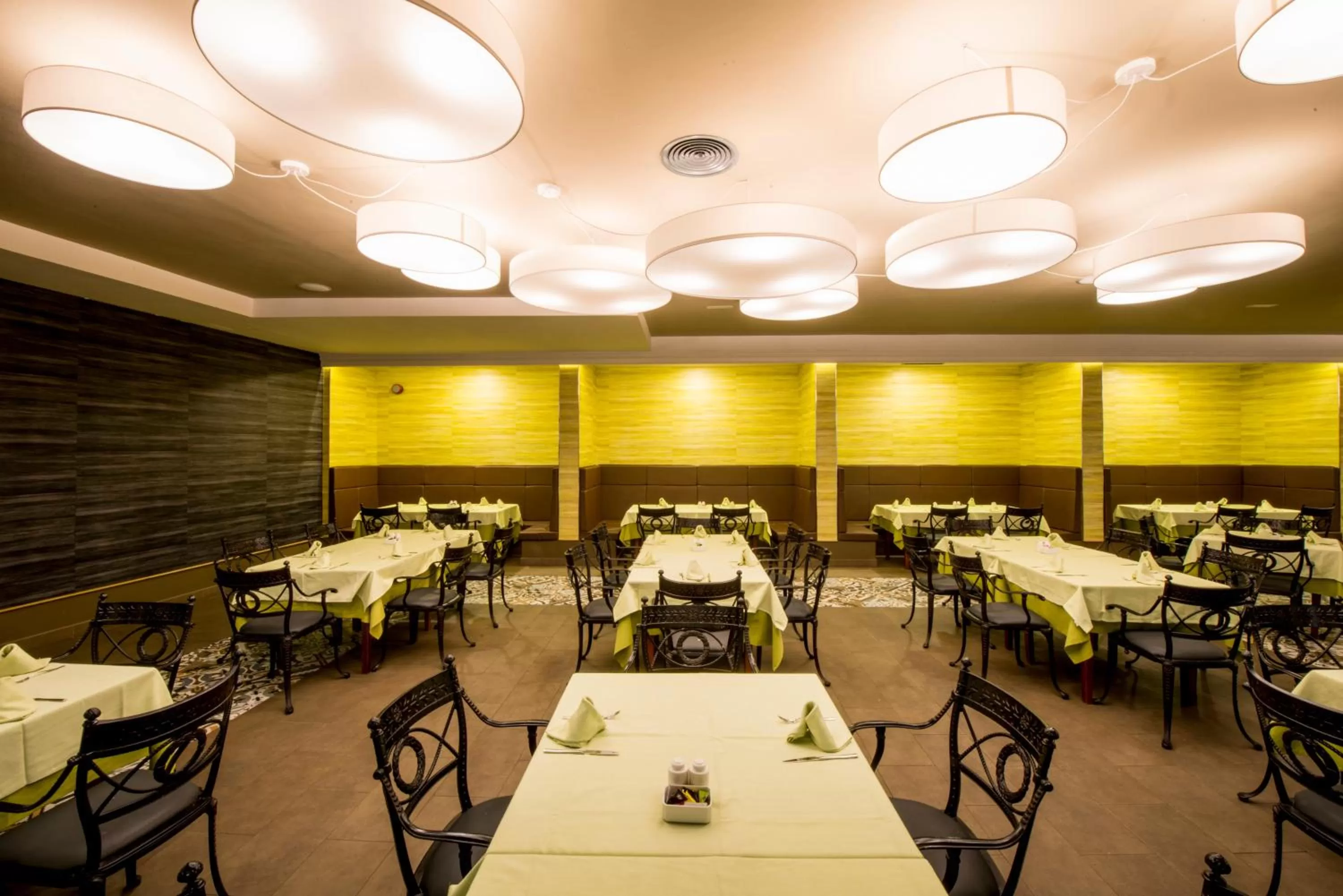 Restaurant/places to eat in Hotel Beatriz Playa & Spa