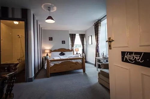 Bed in The Dyvels Inn