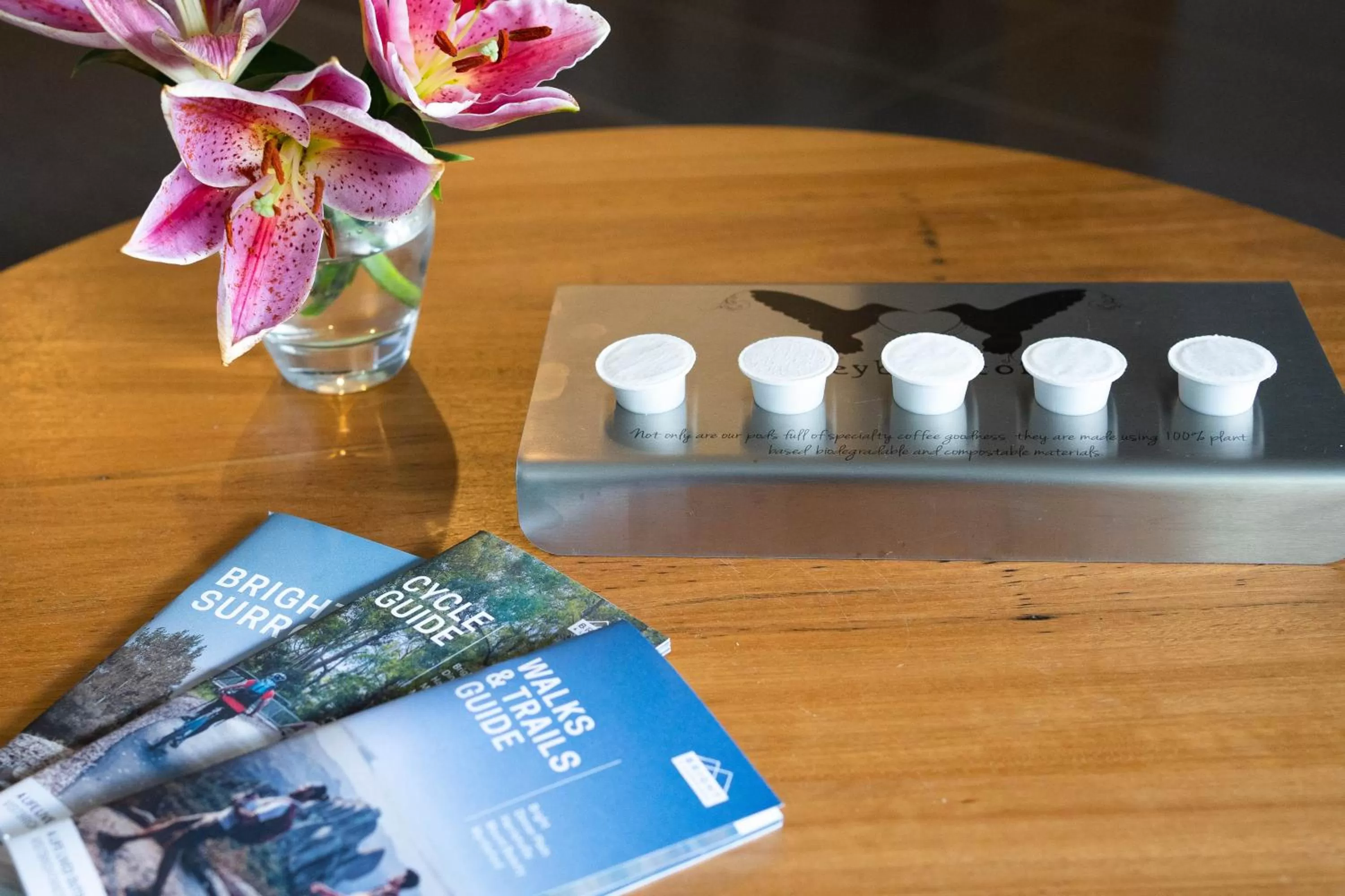 Coffee/tea facilities in Bright Colonial Motel