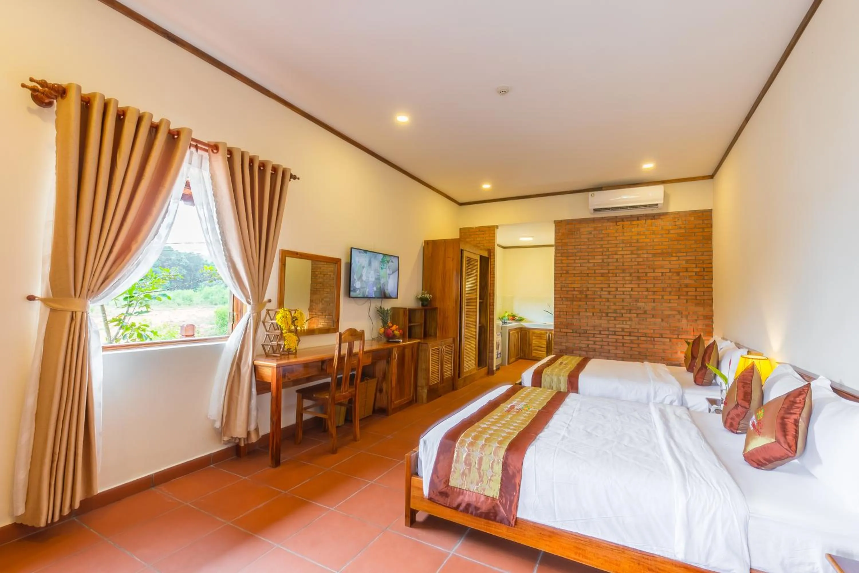 Photo of the whole room, Bed in The Garden House Phu Quoc Resort