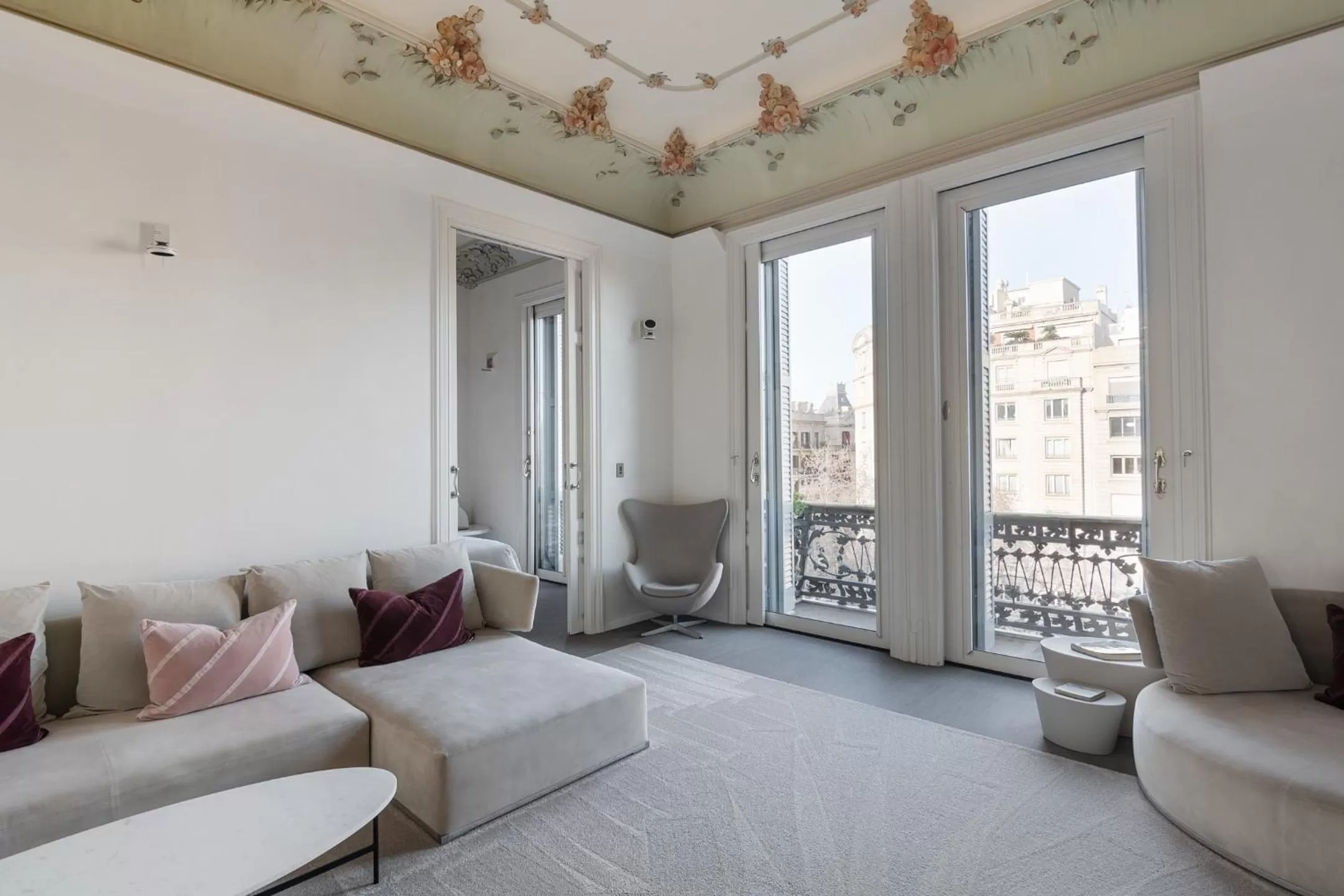 View (from property/room), Bed in El Palauet Modernist Suites Barcelona