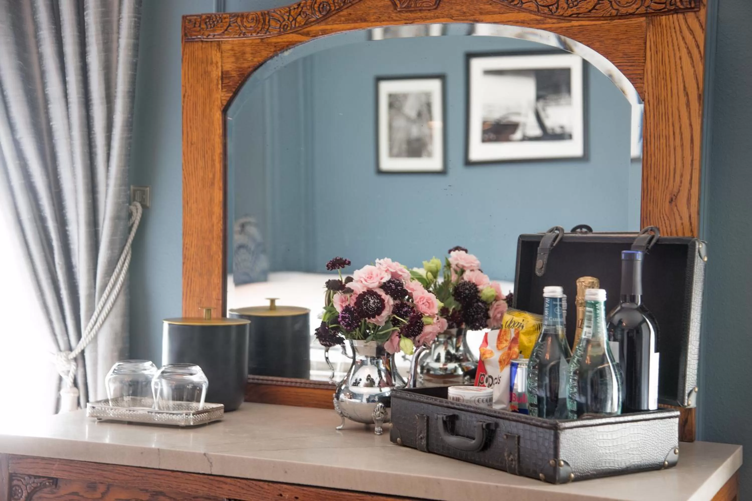 oven in The Culver Hotel