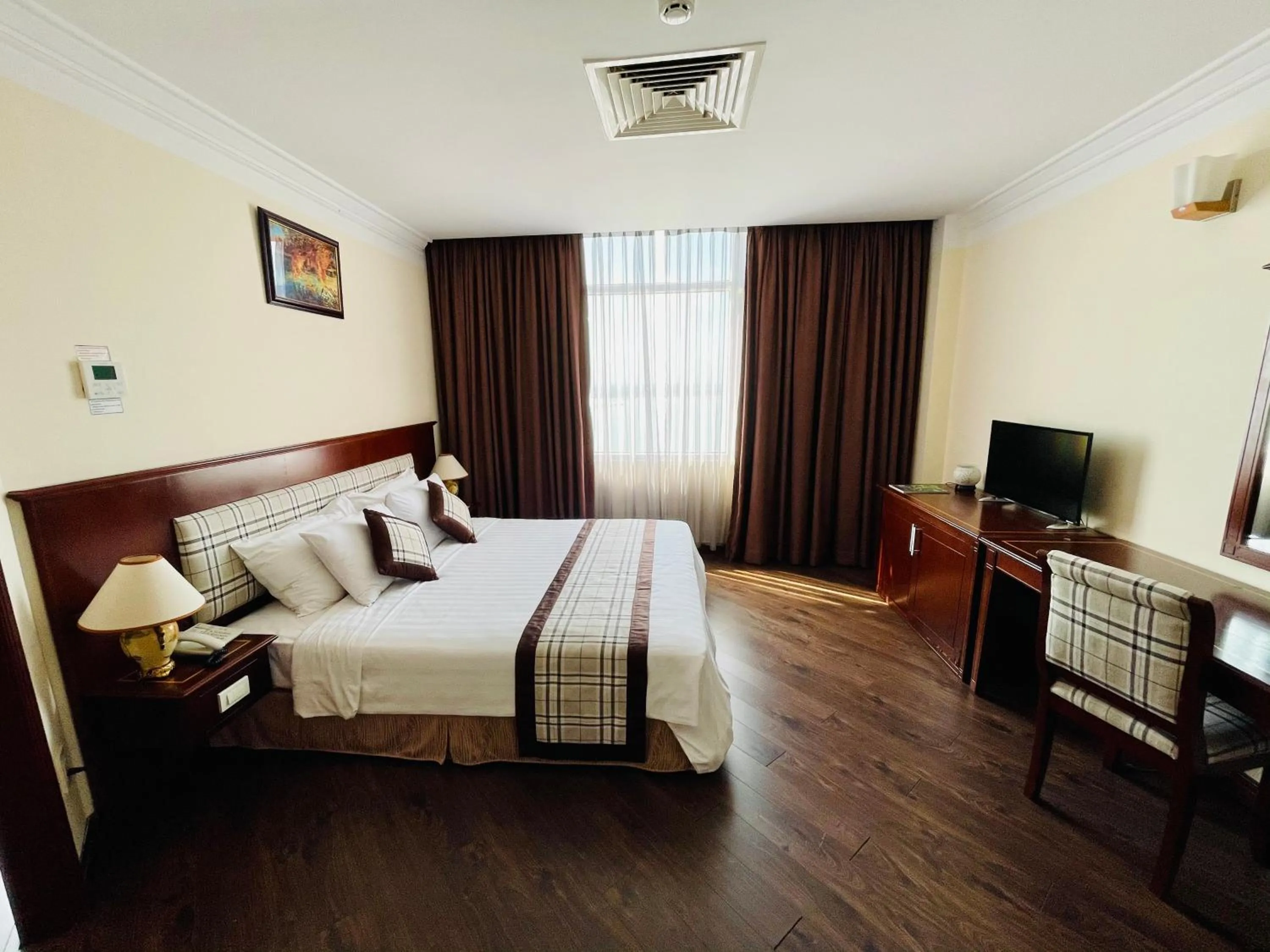 Bed in Sai Gon Phu Yen Hotel