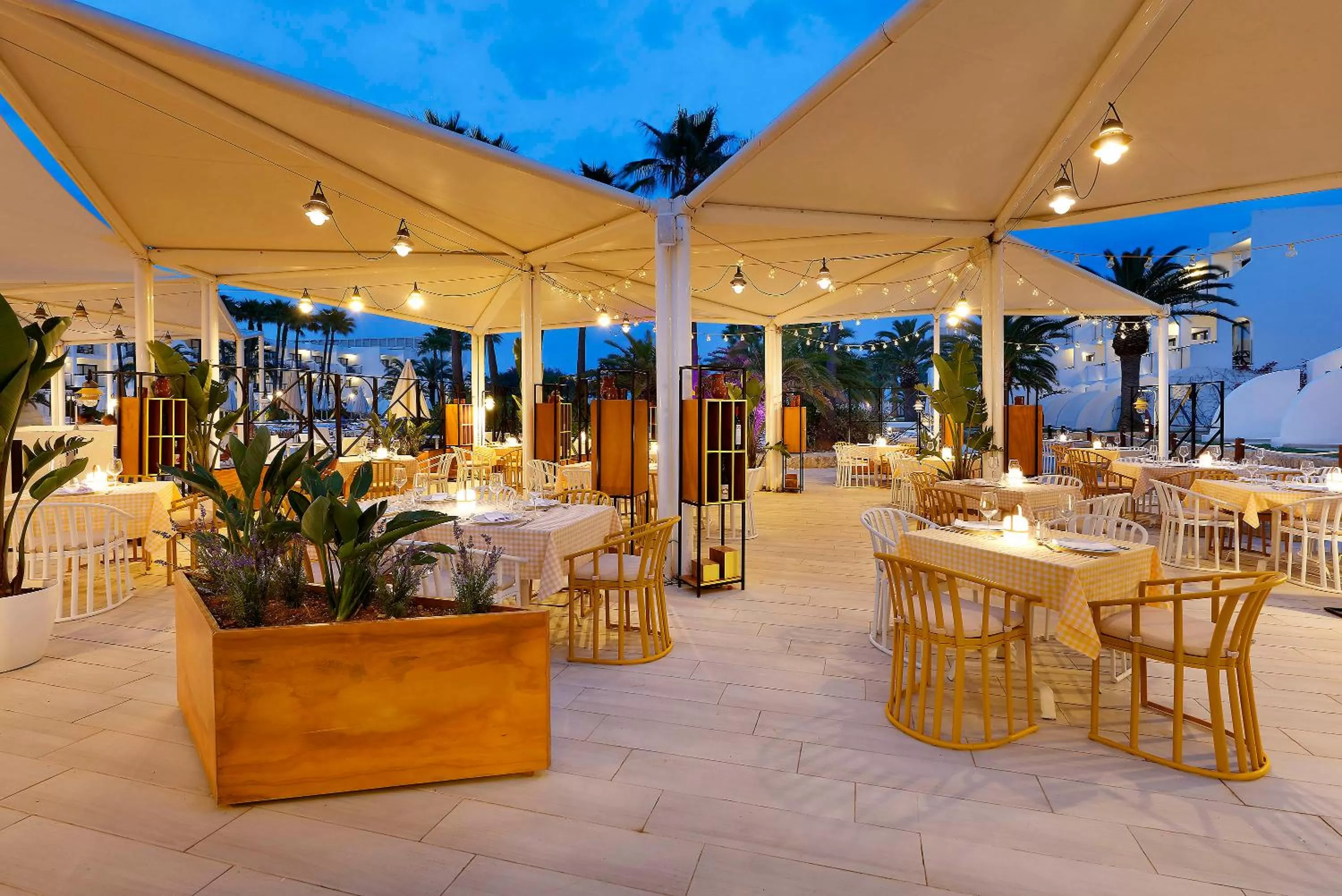 Restaurant/places to eat in Grand Palladium Select Palace Ibiza - All Inclusive