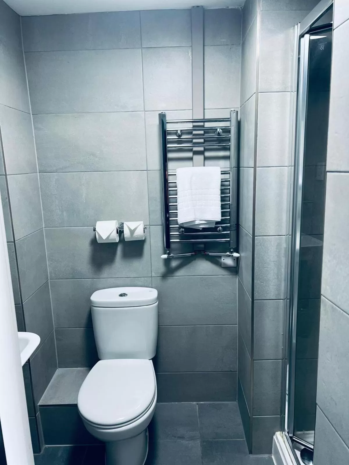 Bathroom in Llandudno Bay Hotel