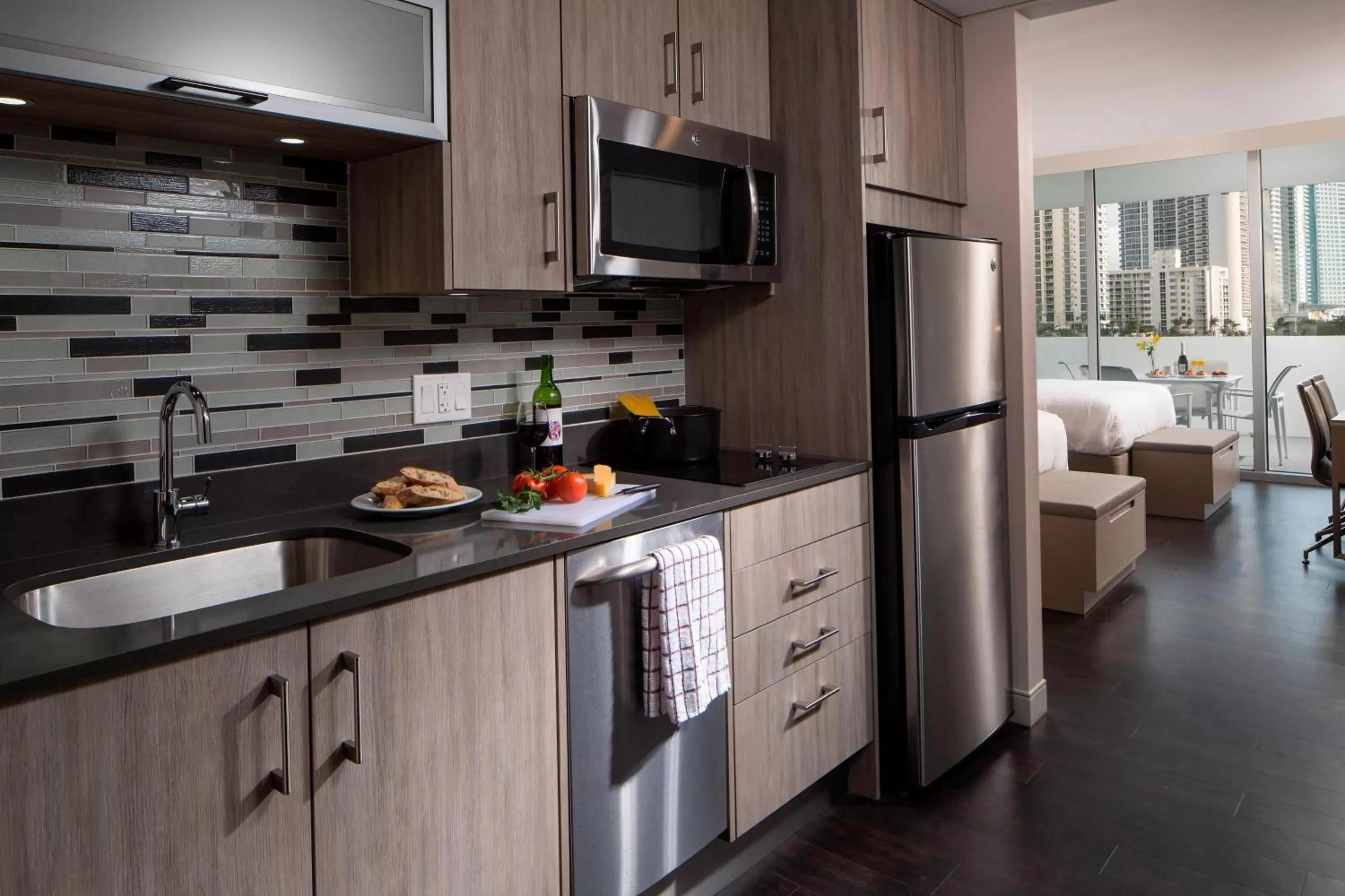 Kitchen or kitchenette in Residence Inn Miami Sunny Isles Beach