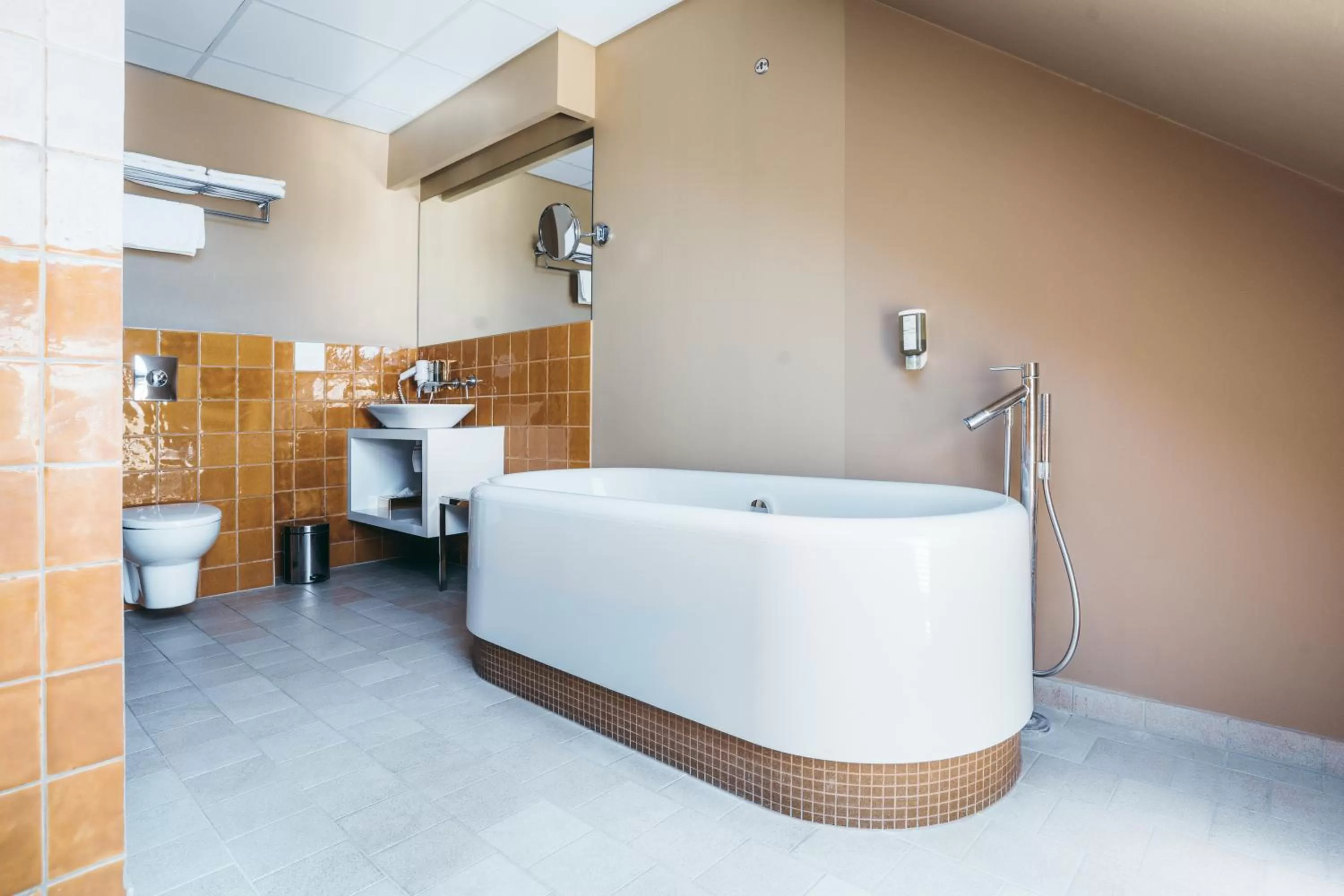 Shower in Arensburg Boutique Hotel & Spa
