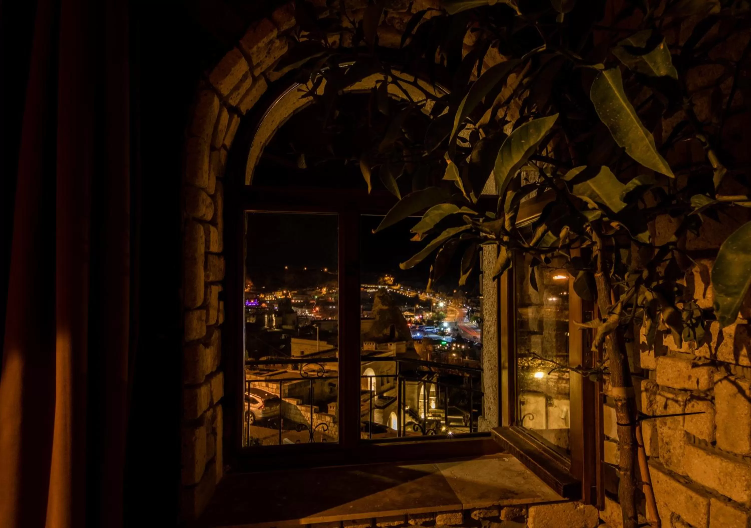 Night in Elite Cave Suites