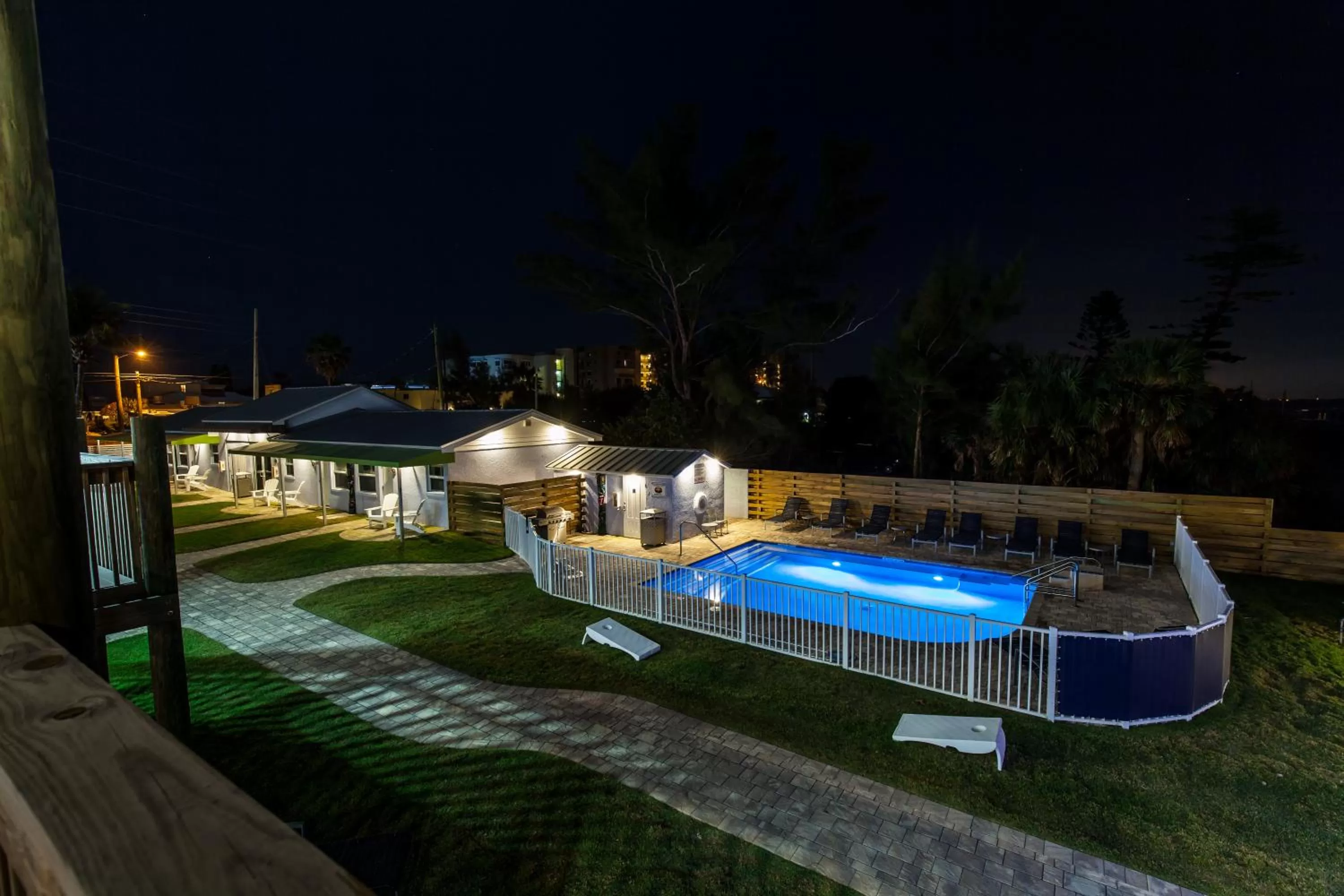 Pool View in Lost Inn Paradise