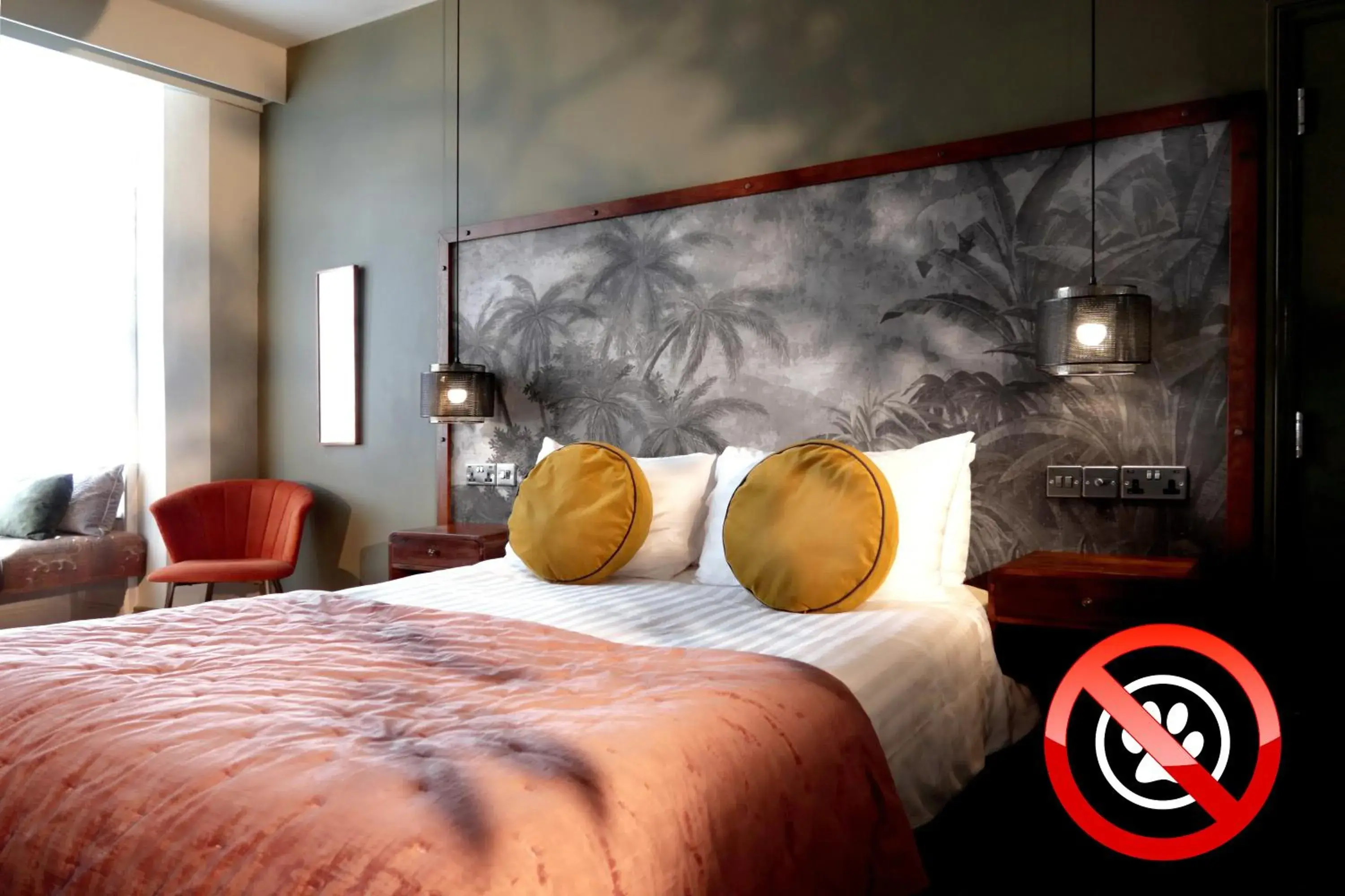 Deluxe Double Room with Side Sea View - single occupancy in The Southern Belle Deluxe Double Room with Side Sea View - single occupancy in The Southern Belle