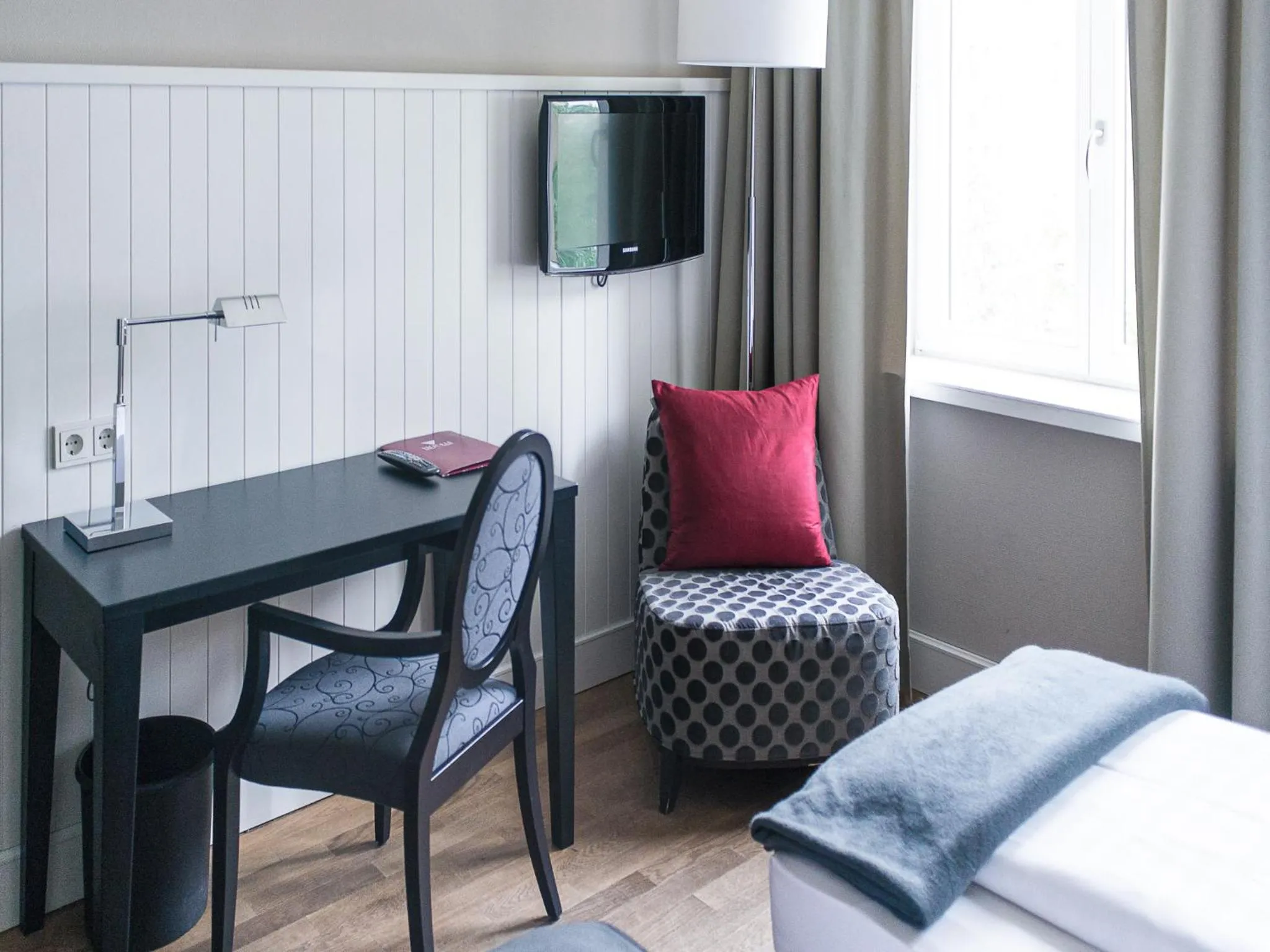 Photo of the whole room, Bed in Hotel Victoria