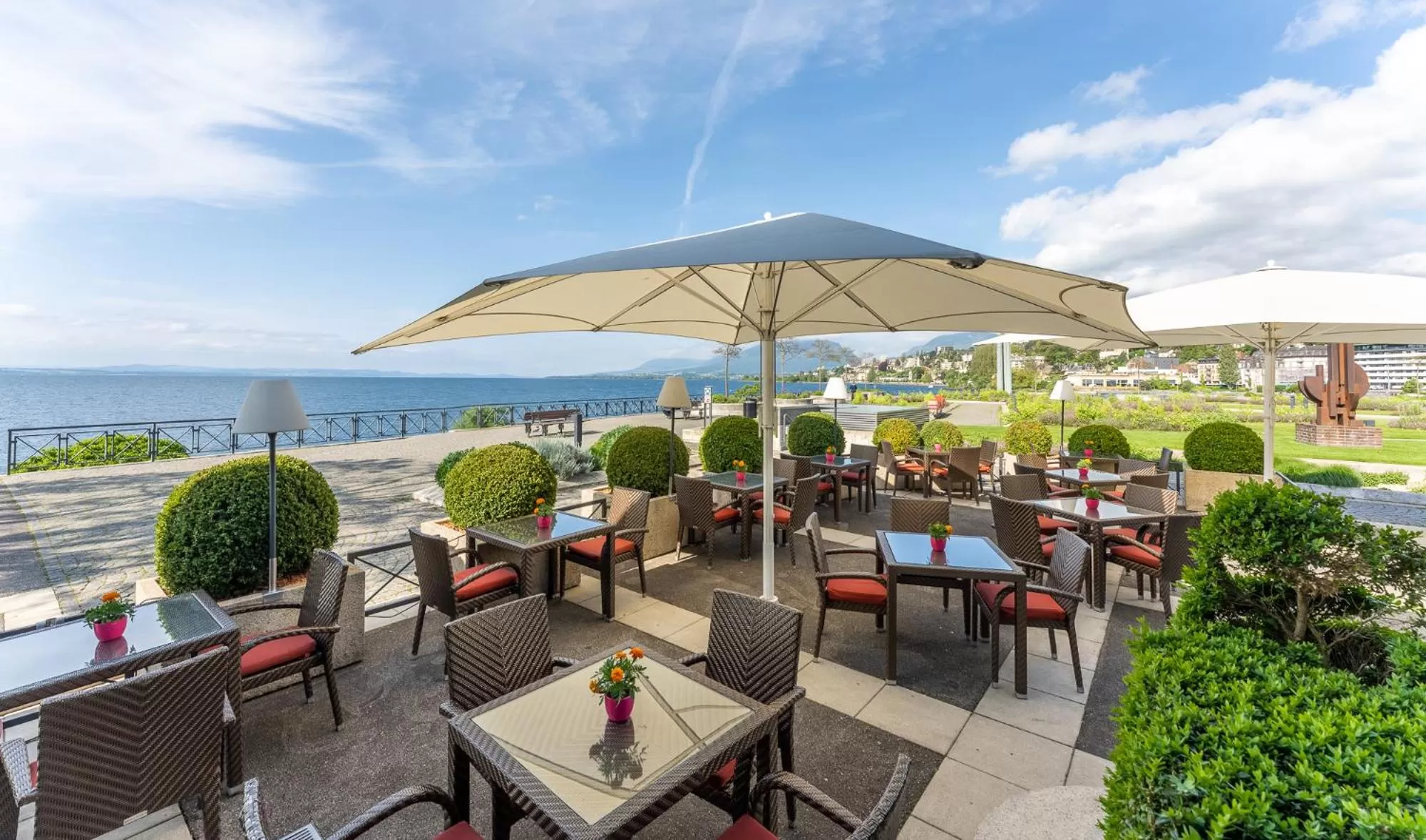 Restaurant/places to eat in Beau Rivage Hotel