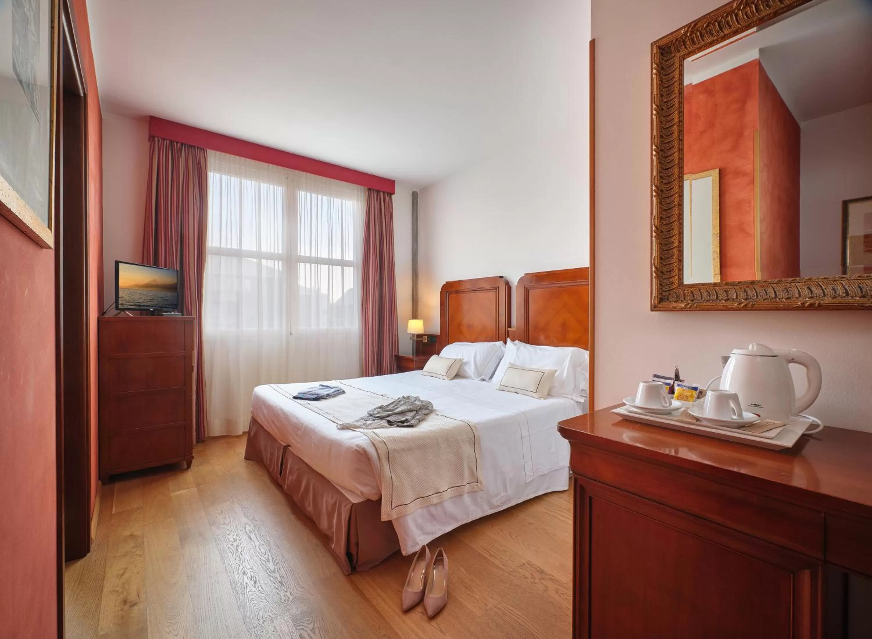 Bedroom, Bed in Hotel Villa Malaspina