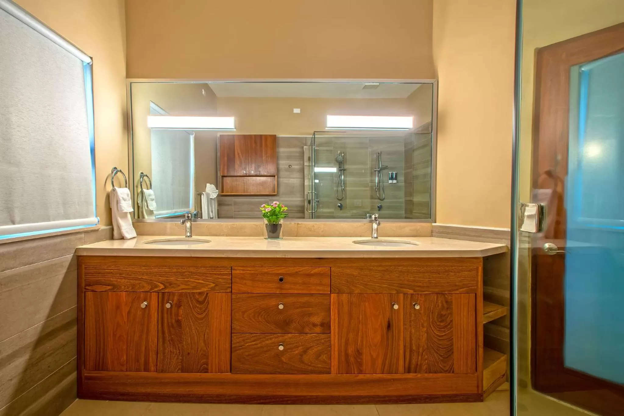 Bathroom in Velero Beach Resort