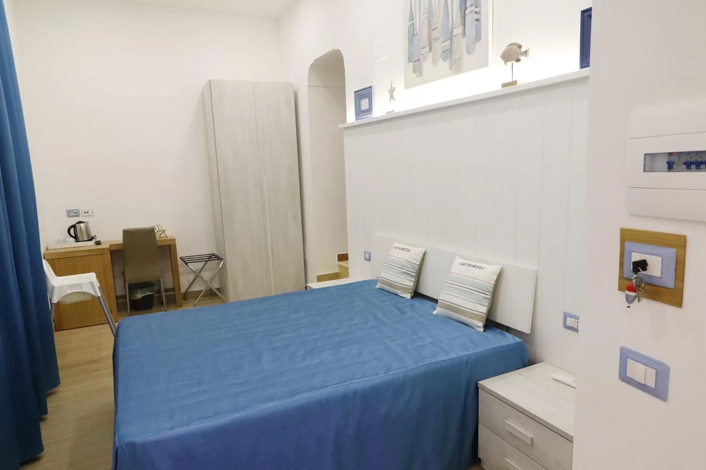 Bedroom, Bed in Antica Capri