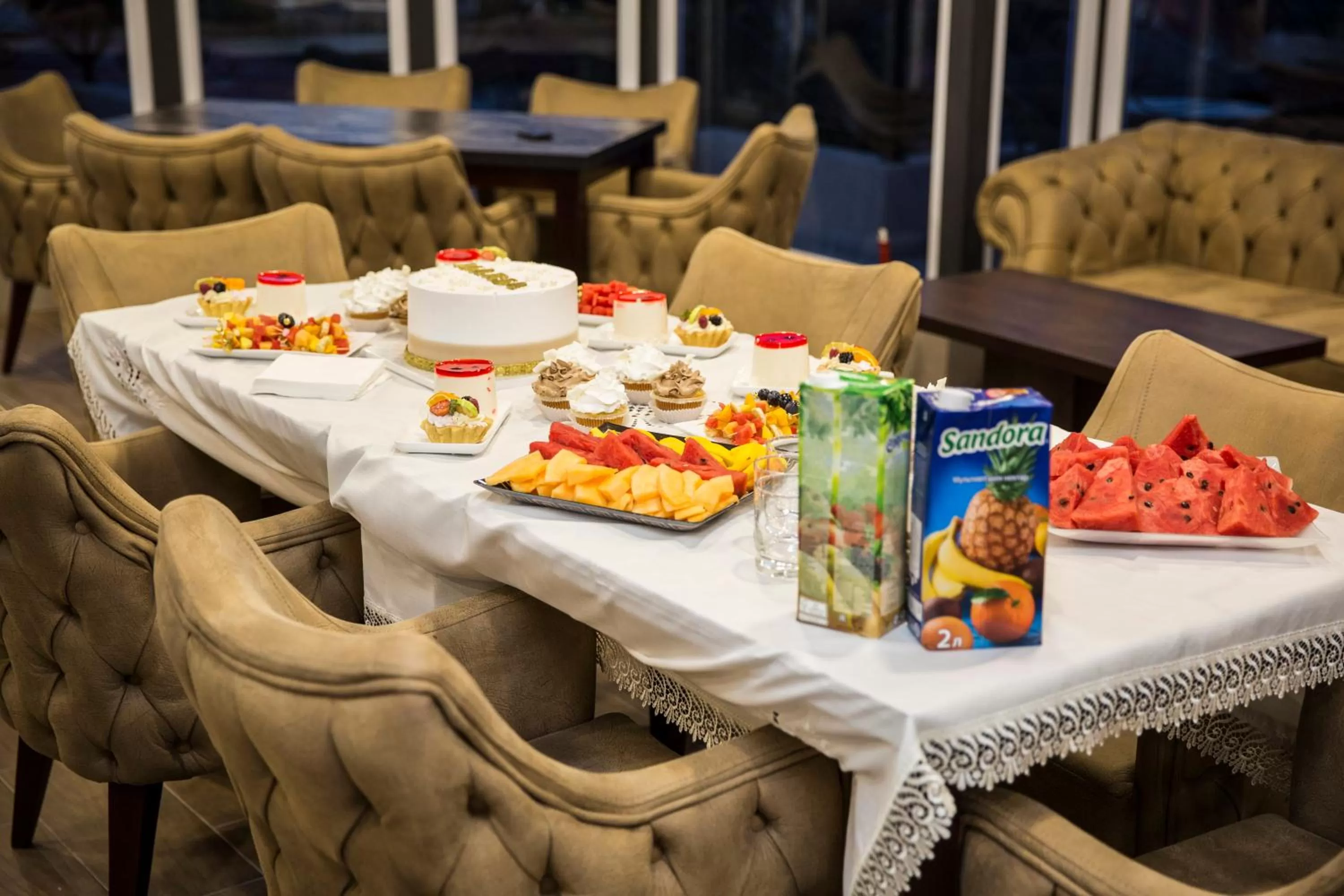 Food and drinks in Hotel Maria