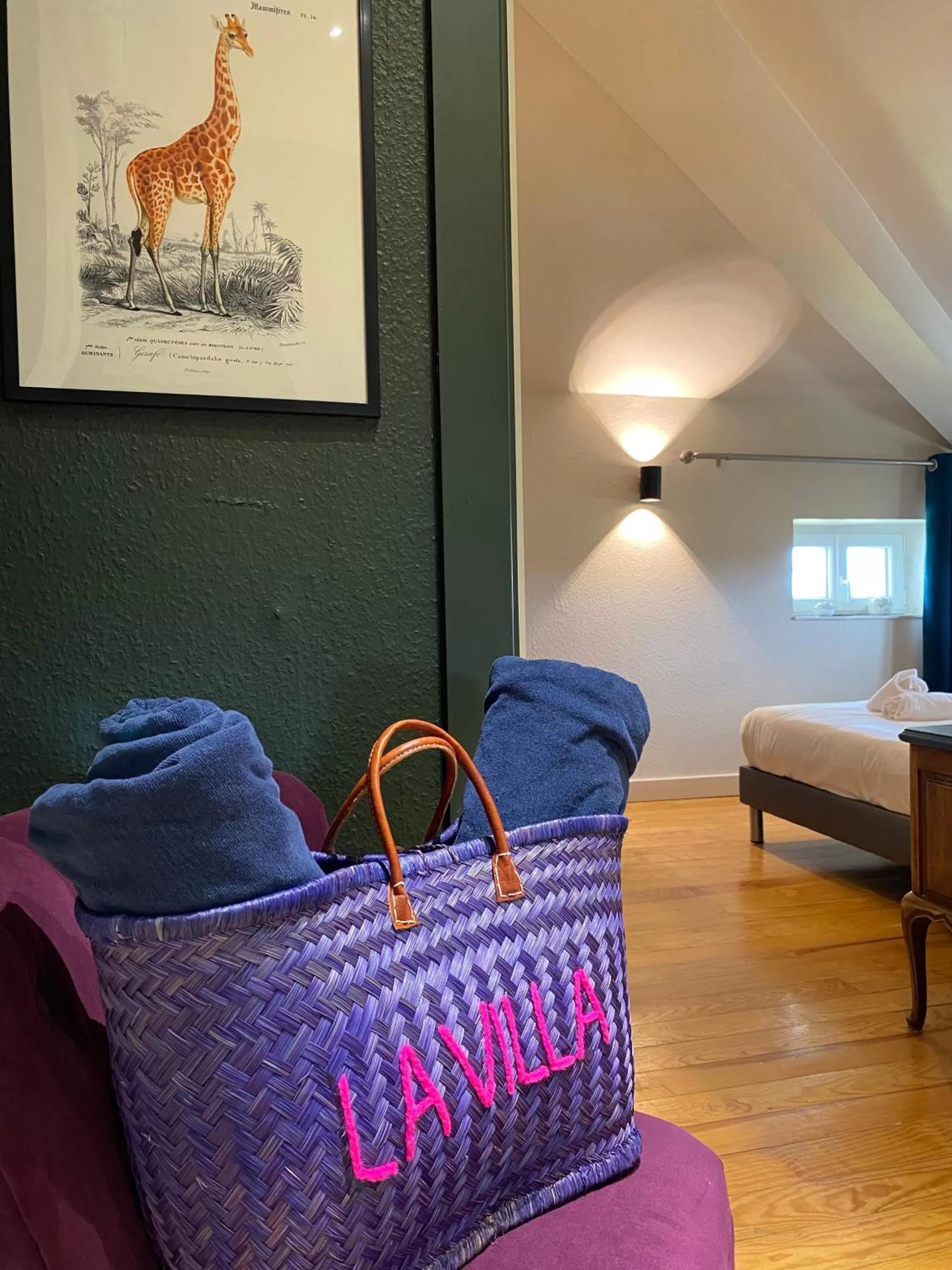 Bedroom, Bed in LA VILLA Hôtel-Restaurant