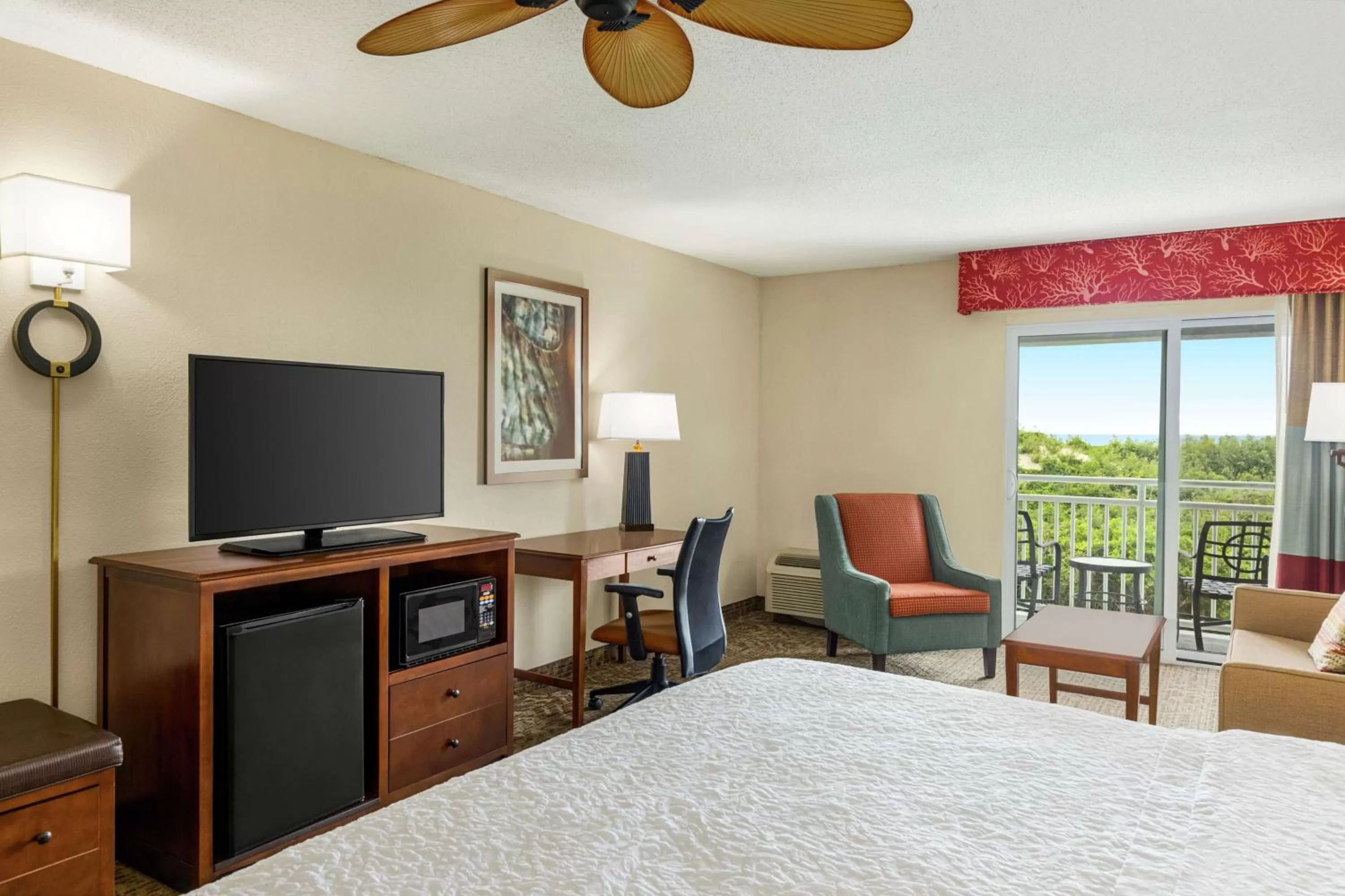 Bedroom in Hampton Inn & Suites Outer Banks/Corolla