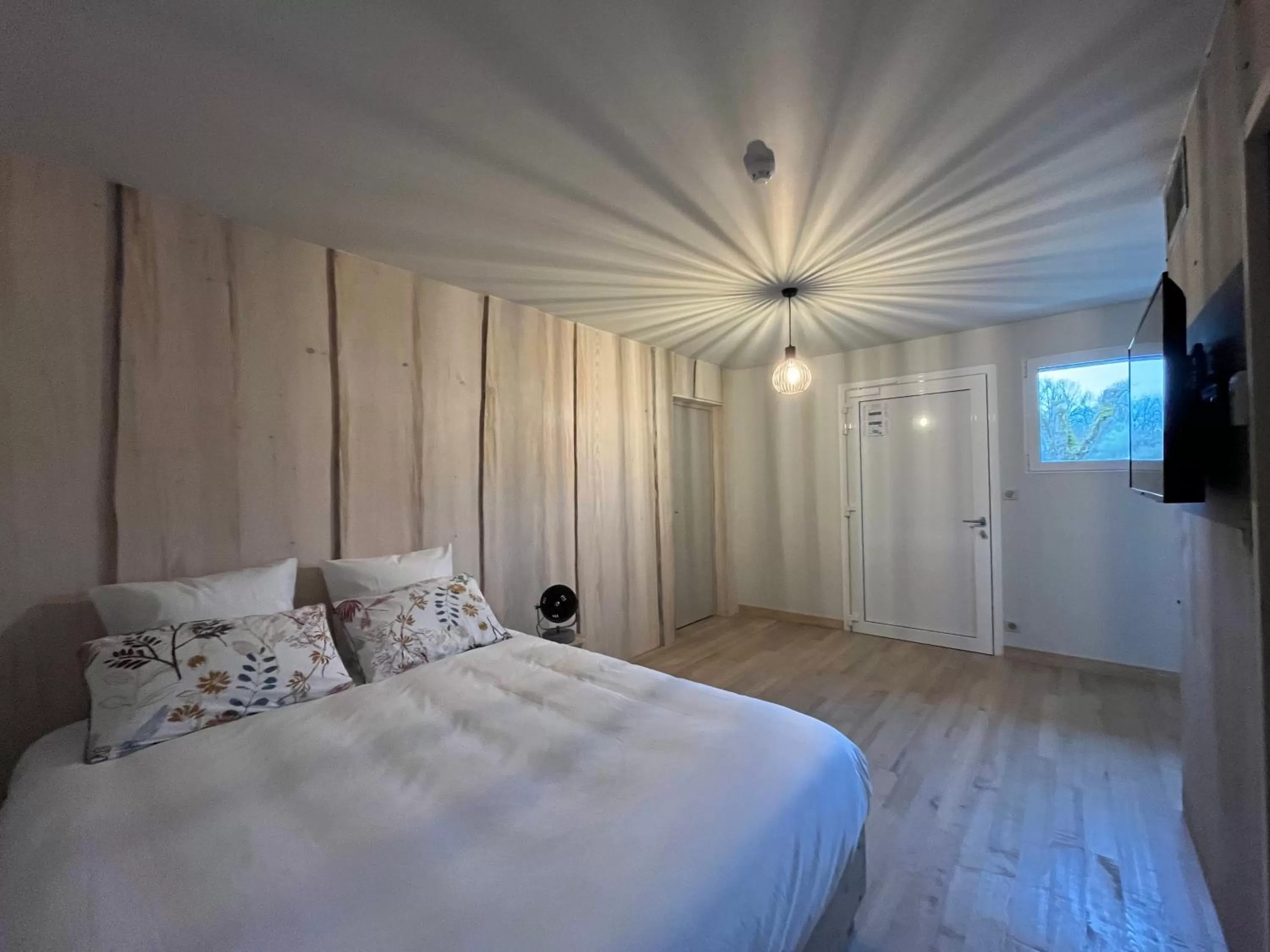 Bed in Hôtel En Tilleul