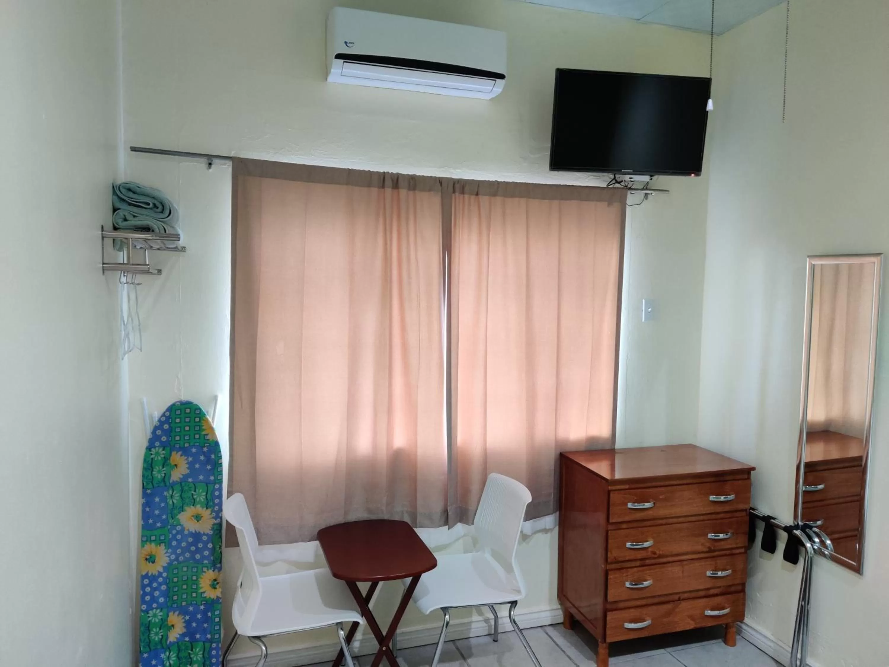 TV and multimedia in Woodbrook on the Avenue