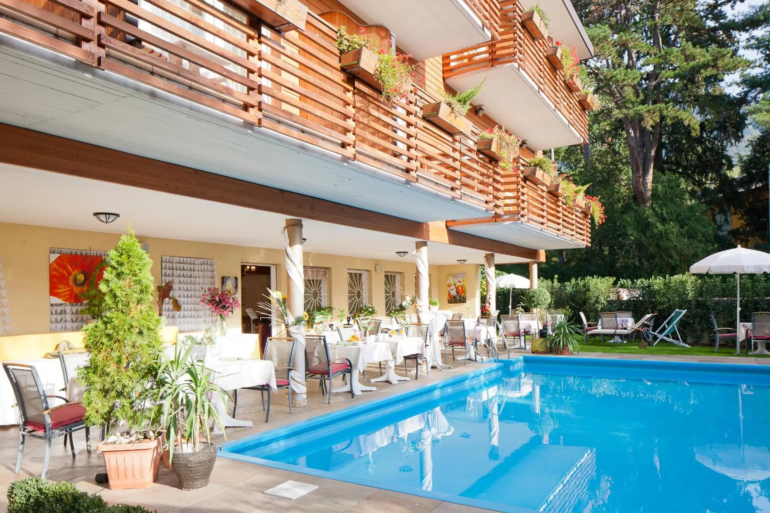 Swimming pool in Hotel Aster