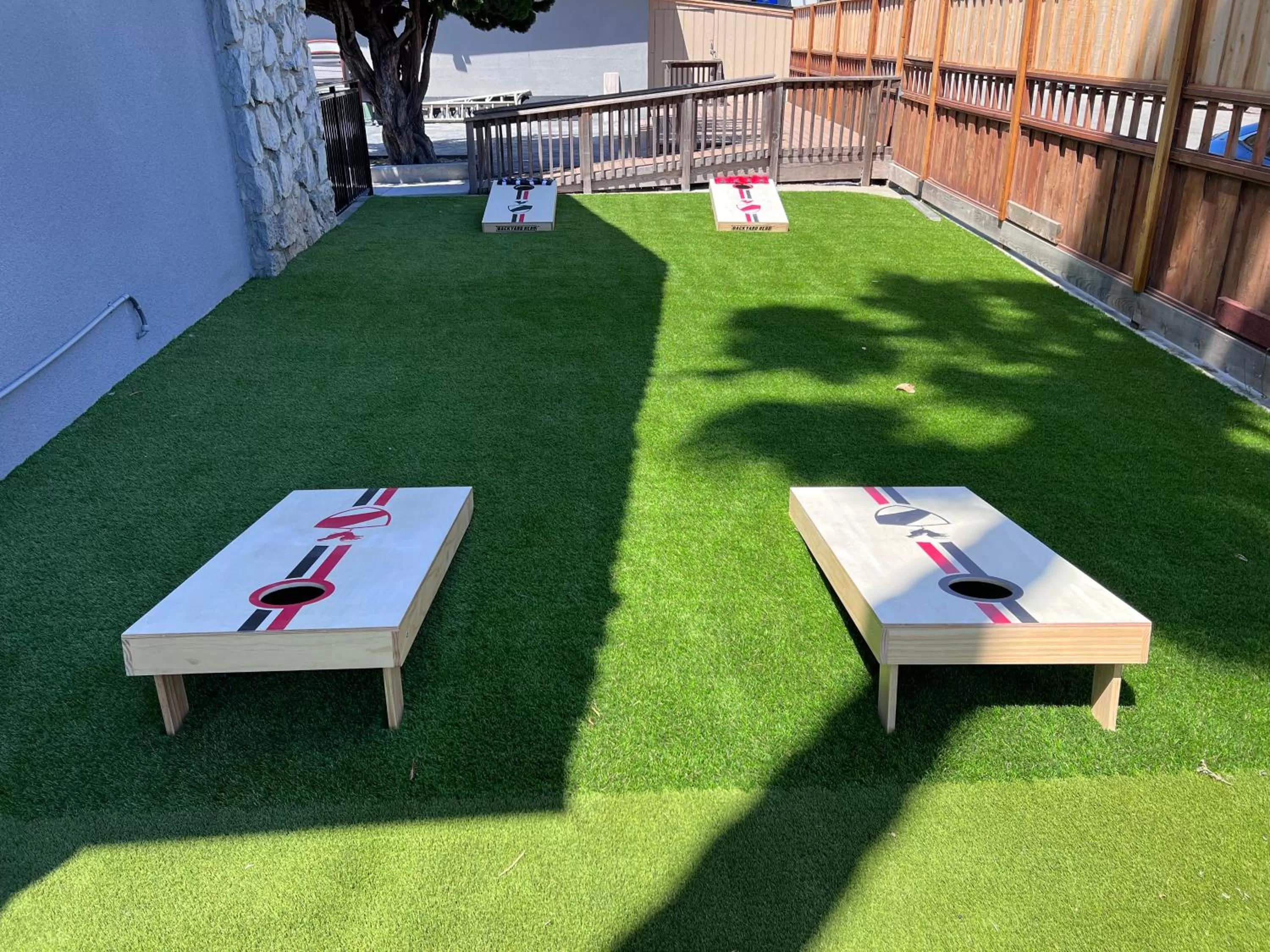 Property building in Surf City Inn & Suites