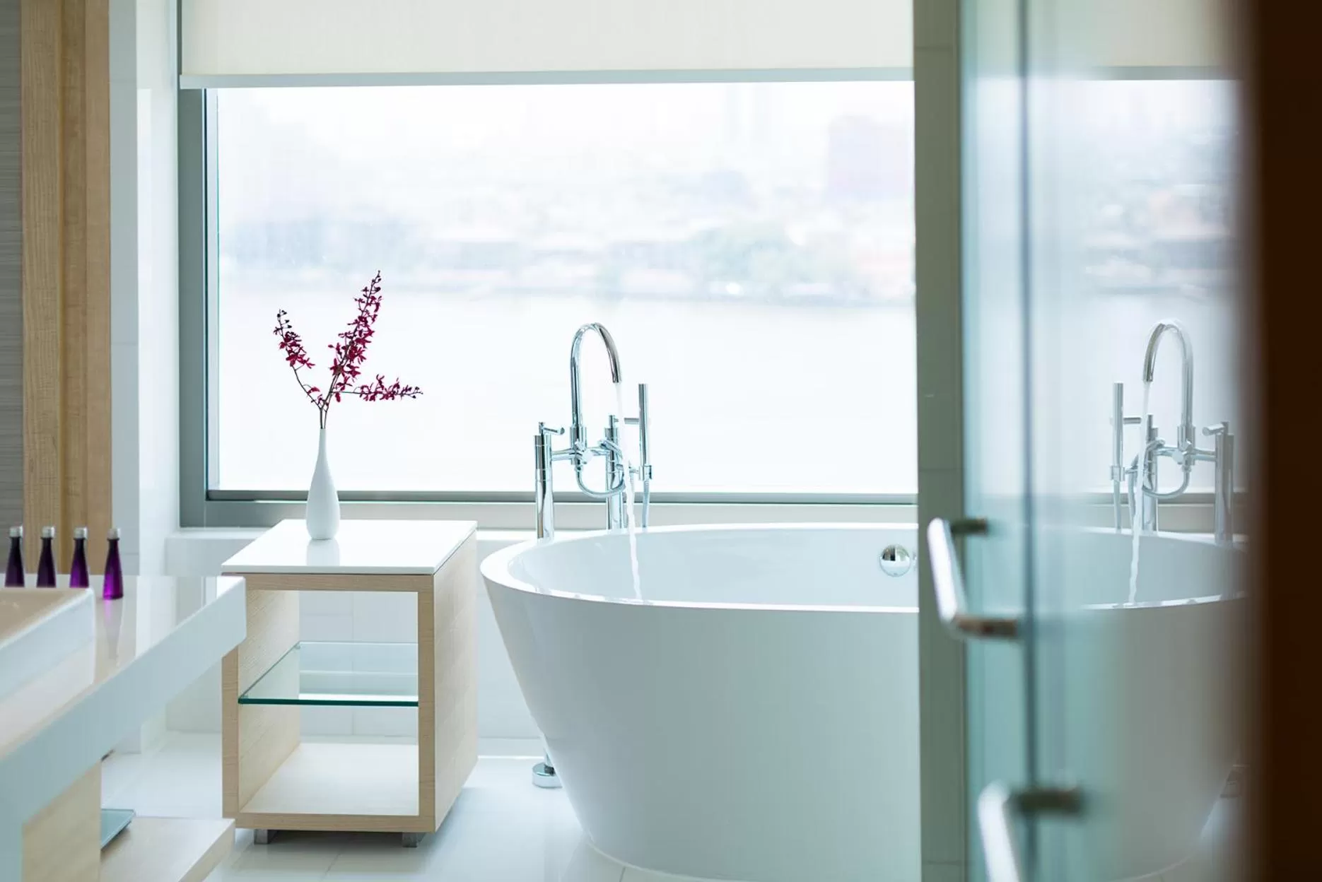 Bathroom in Avani Plus Riverside Bangkok Hotel