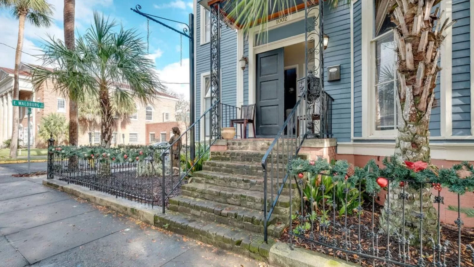 Property Building in Forsyth Park 2 Bedroom Beauty