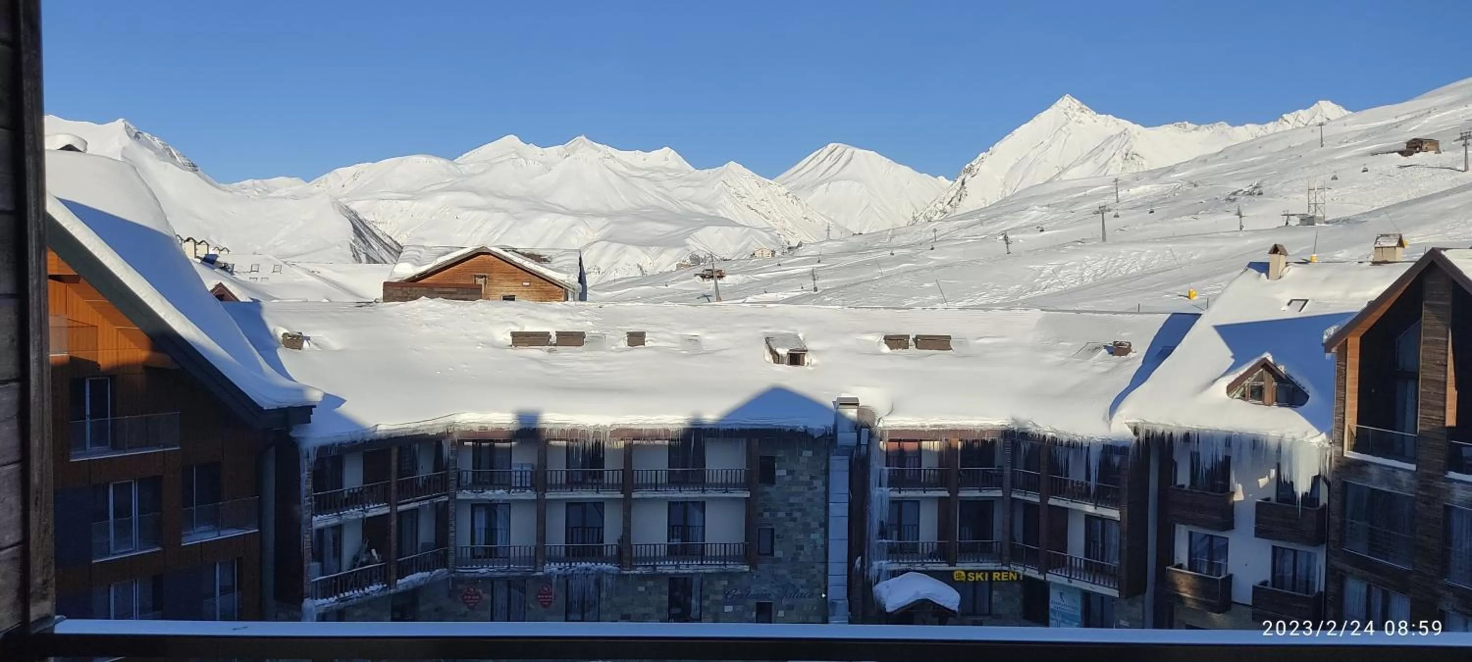 Winter in Frozen View New Gudauri