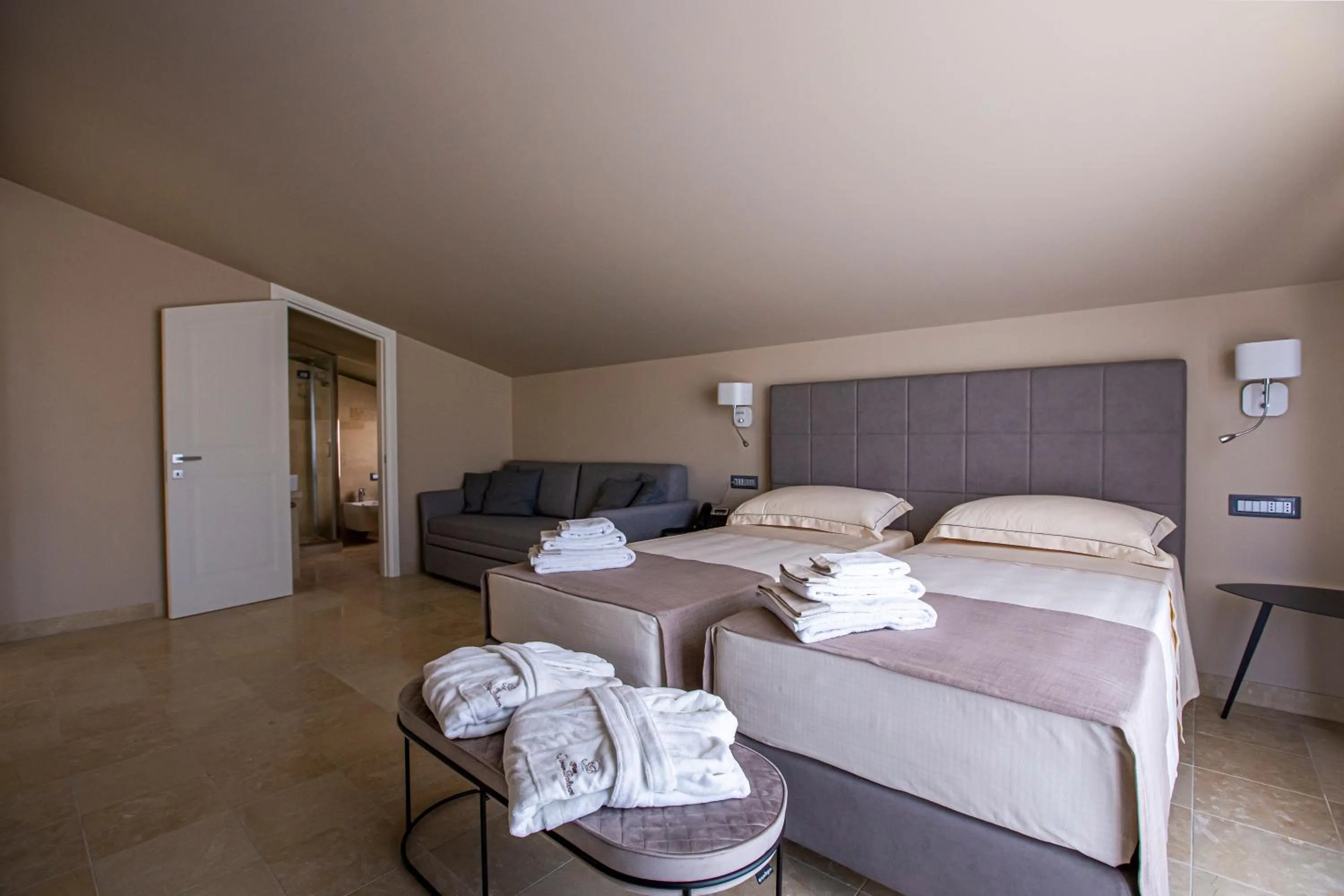 Photo of the whole room in Charme SIMON BOLIVAR